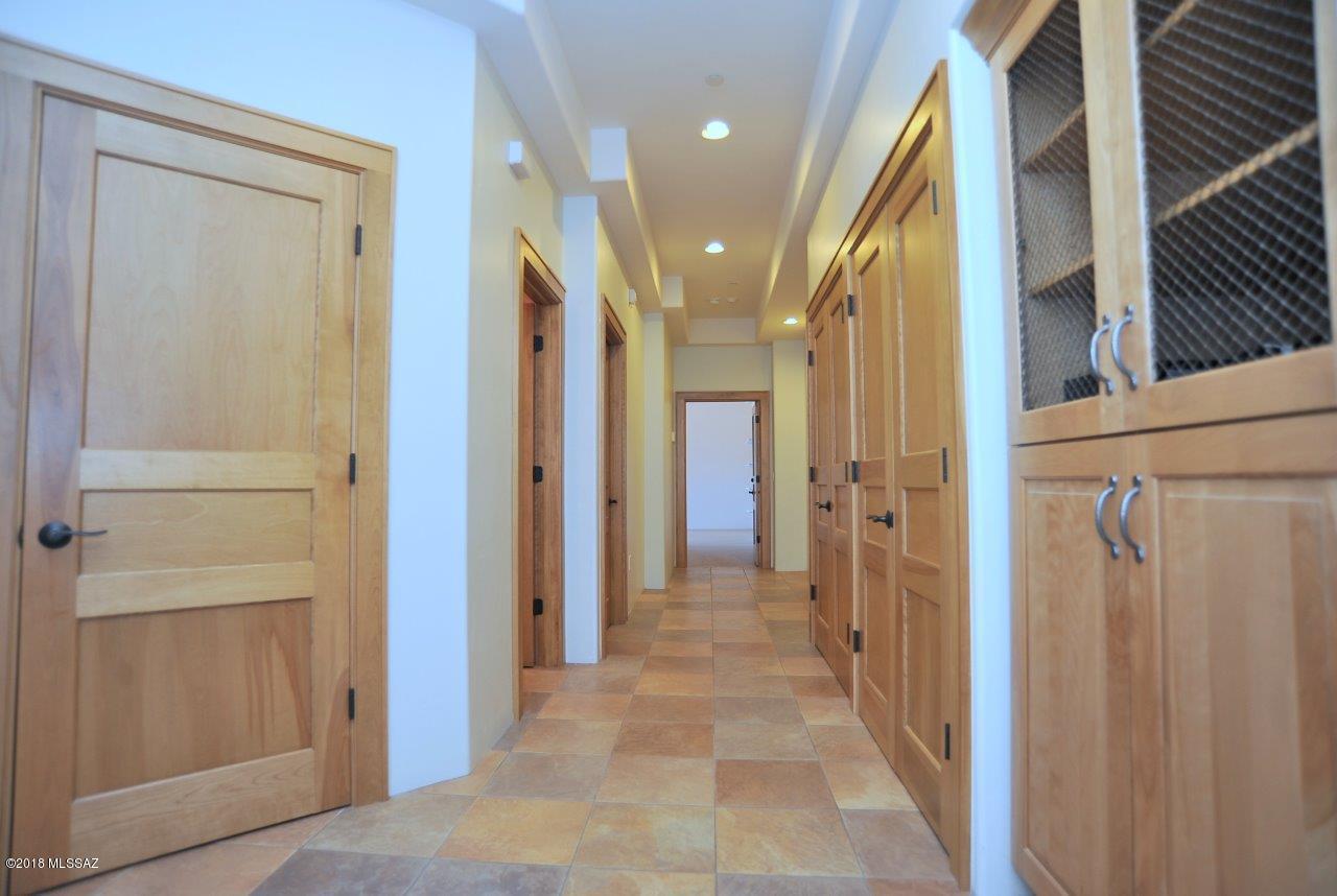 Coyote Creek (1-395) - Residential