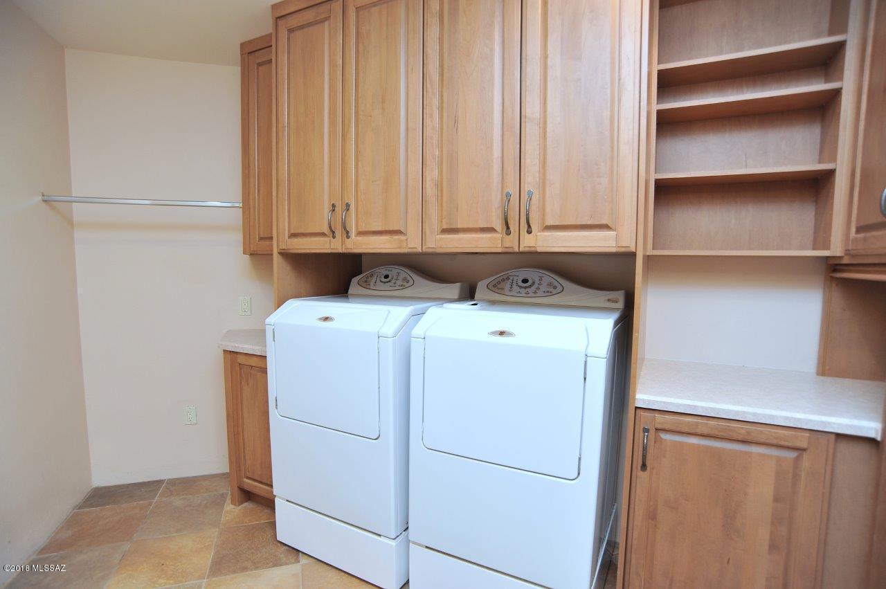 Coyote Creek (1-395) - Residential