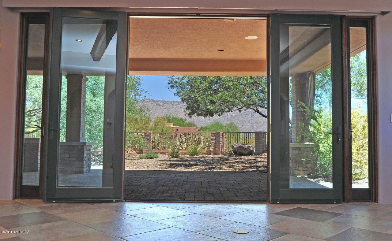 Coyote Creek (1-395) - Residential