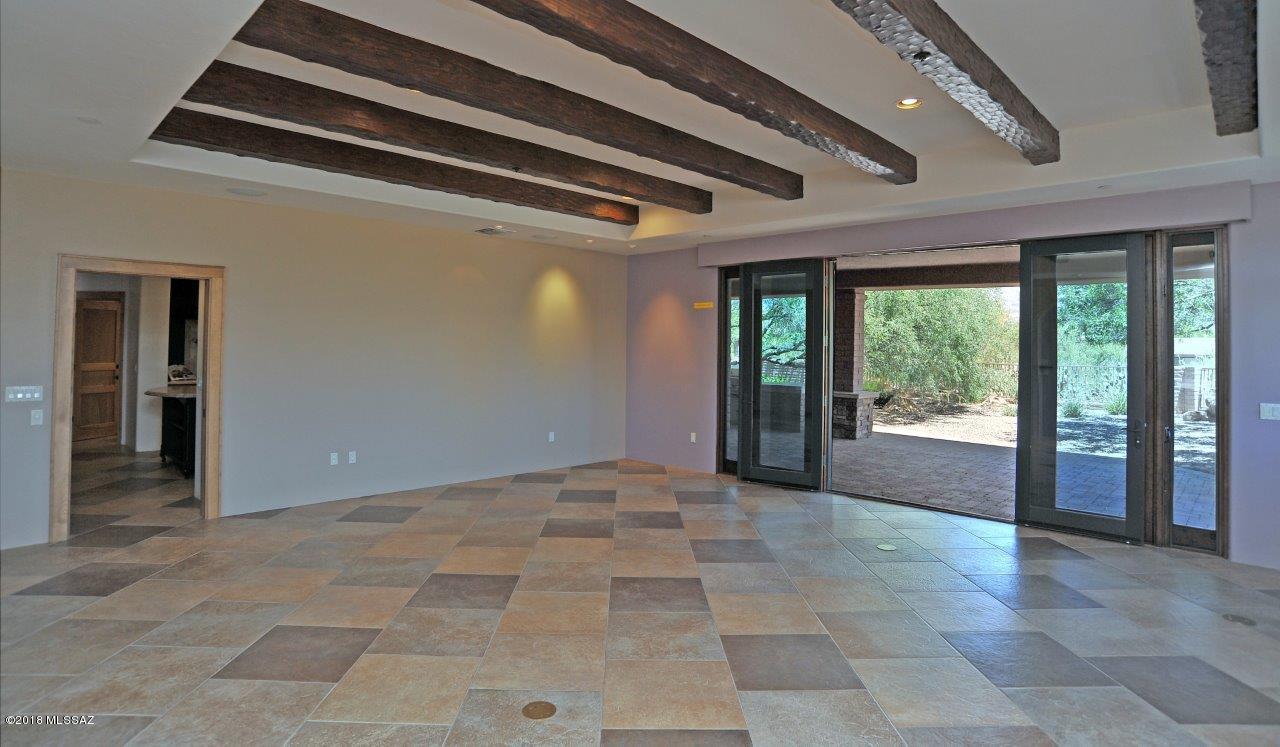 Coyote Creek (1-395) - Residential