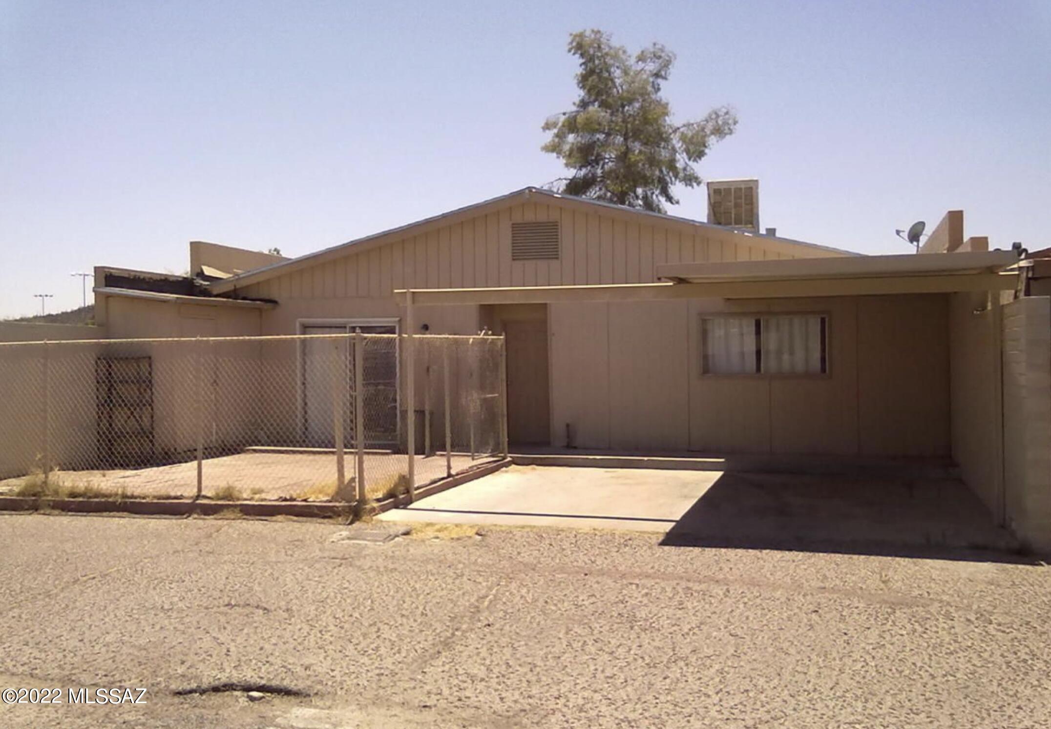 Large 2 bedroom 2 bath townhome with NO HOA. Reroofed last year and newer AC Unit. Perfect starter home or investment property. Must see!!! This will not last long.