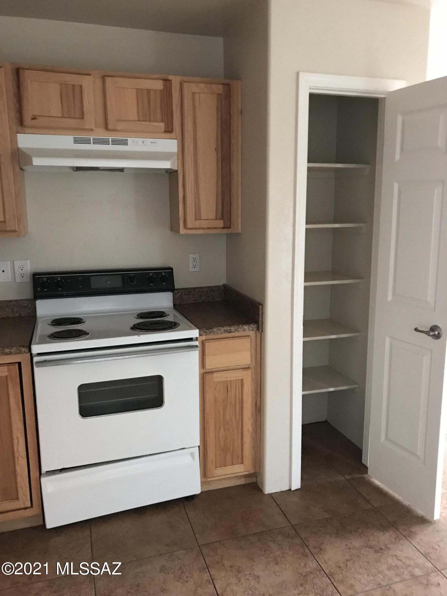 El Pasadena Tract - Residential Lease