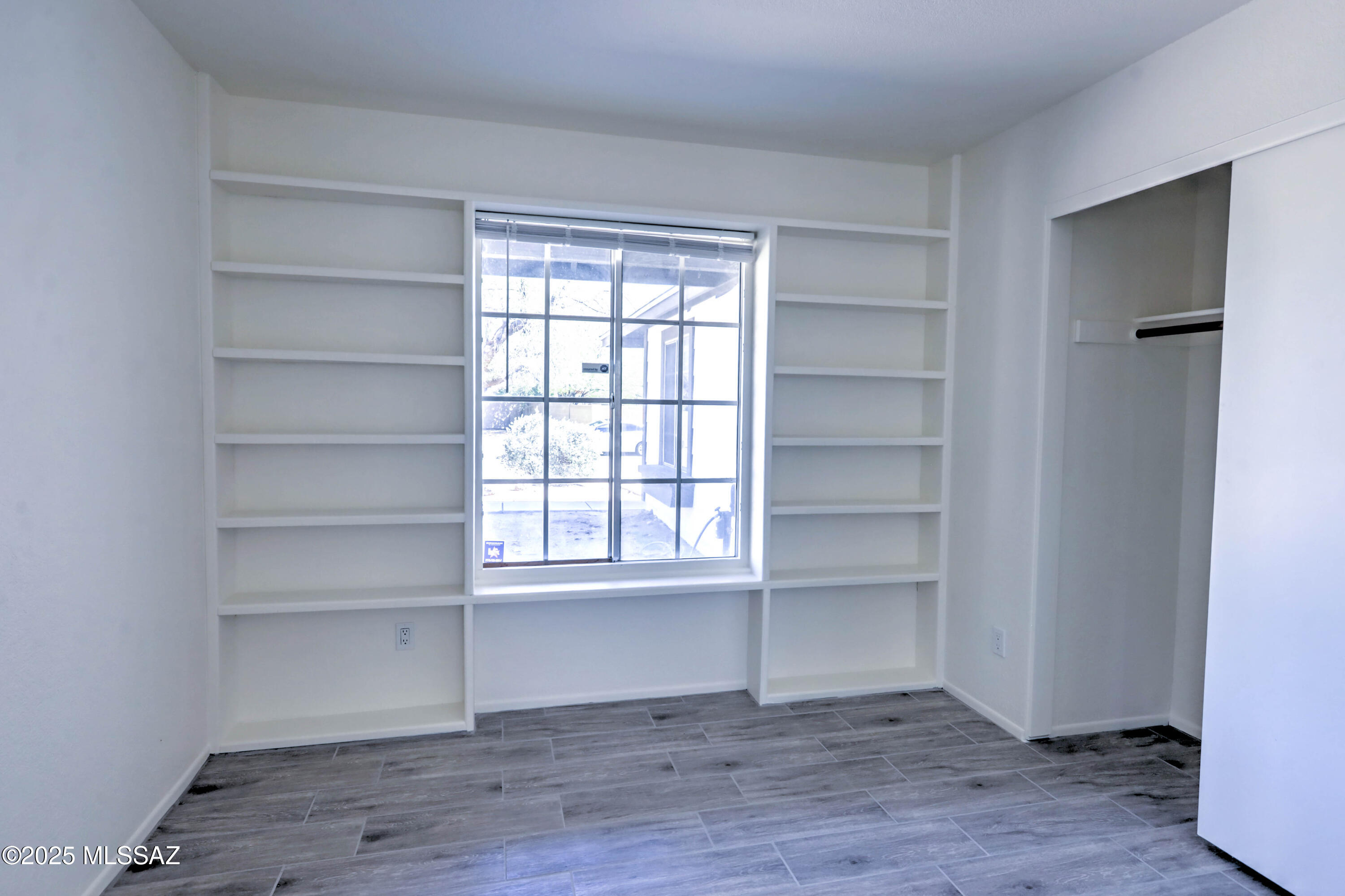 Mission West (1-370) - Residential