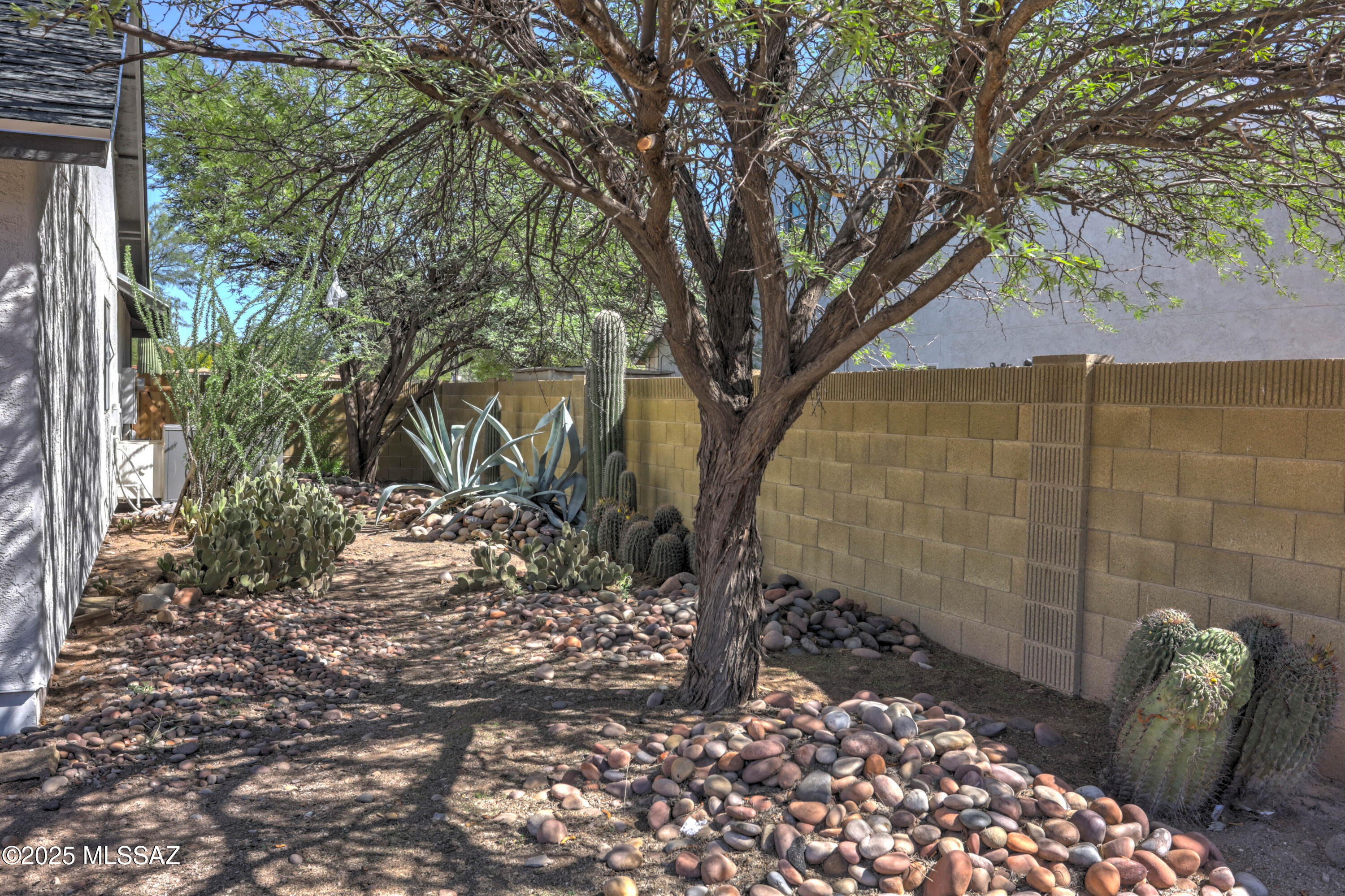 Mission West (1-370) - Residential