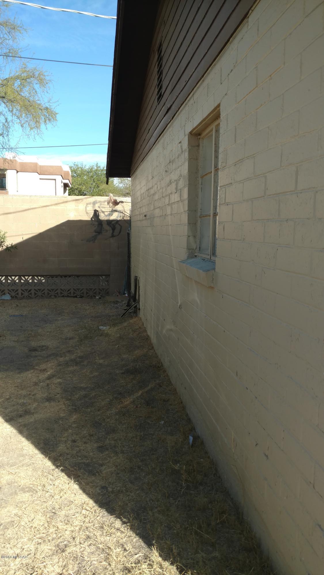 Catalina Farms Annex - Residential Lease