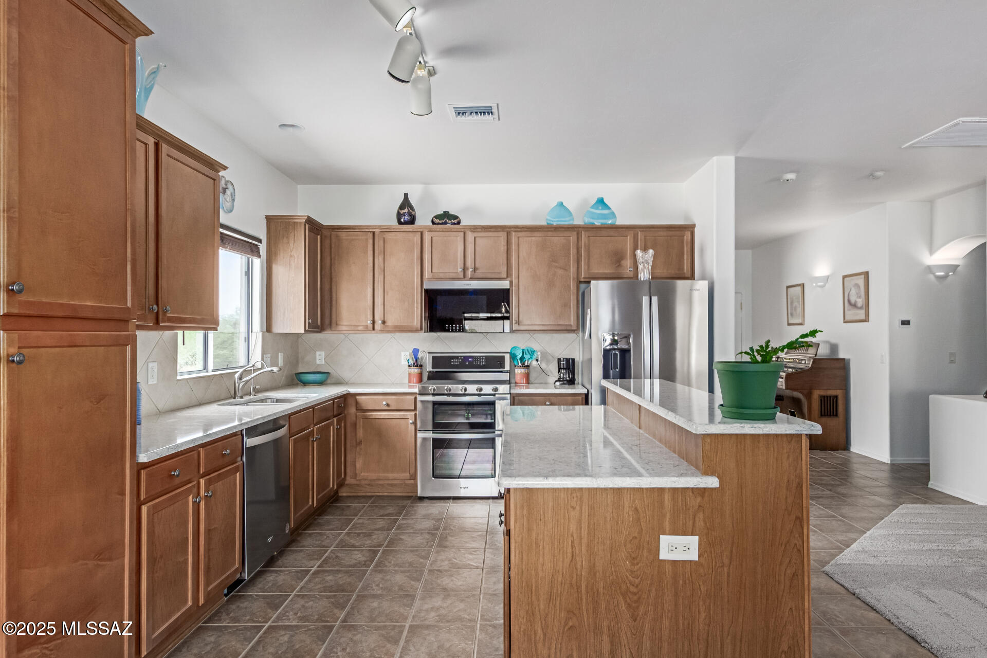 Colonia De Los Alamos - Desert Creek - Residential