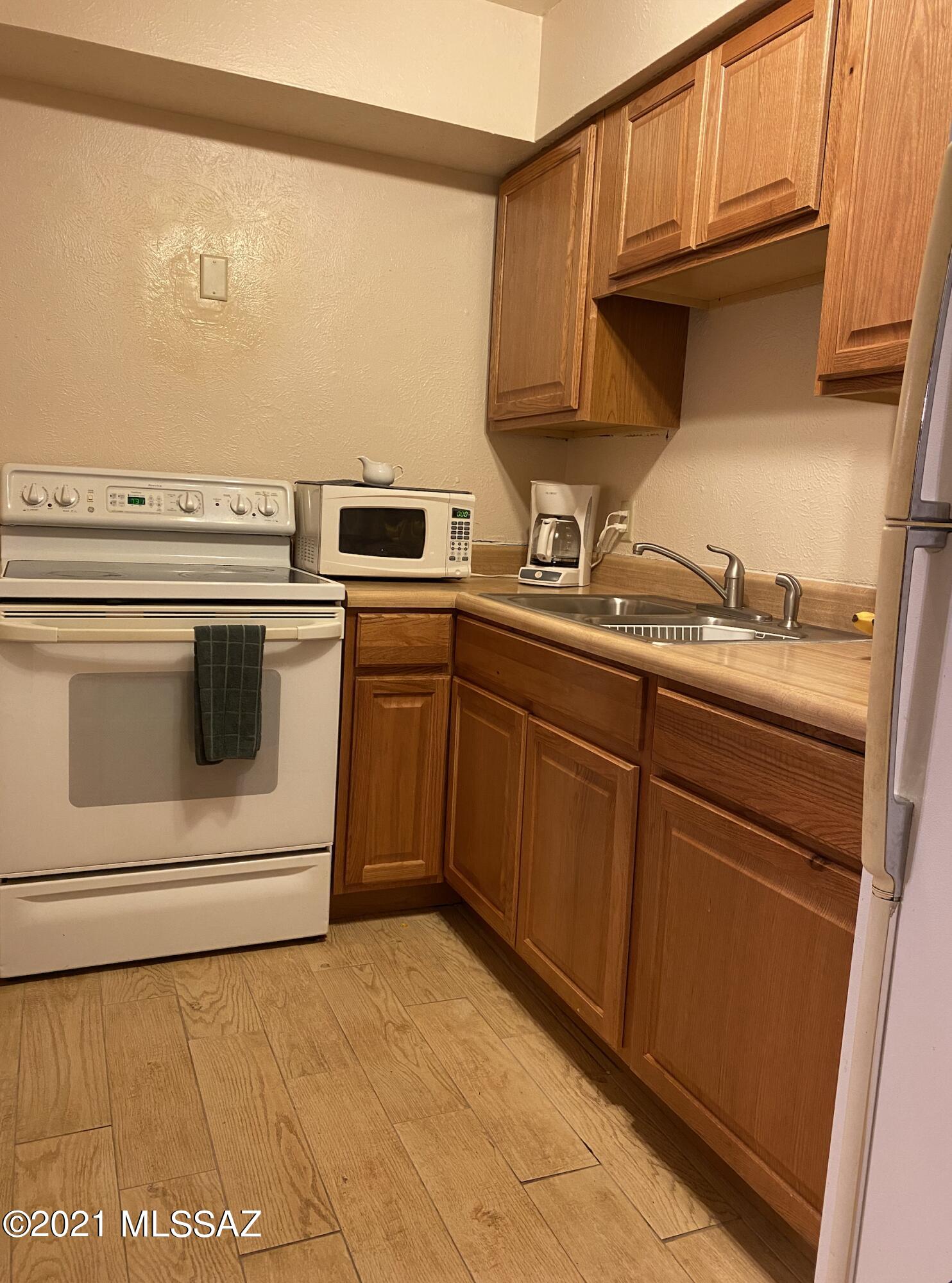 Las Colinas Condominiums - Residential