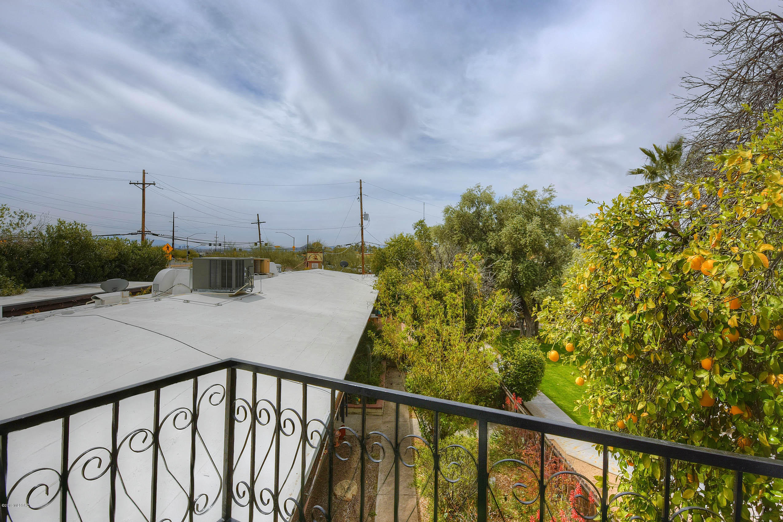 Oracle North Condominiums - Residential