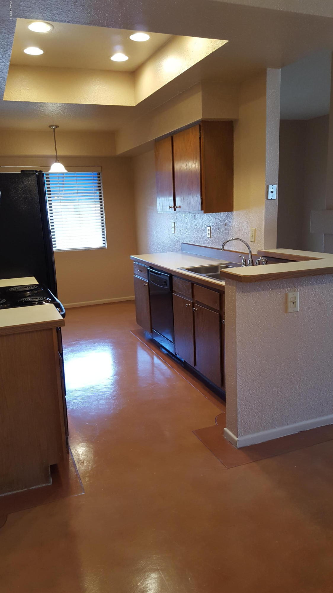 Summertree Condominiums (1-224) - Residential