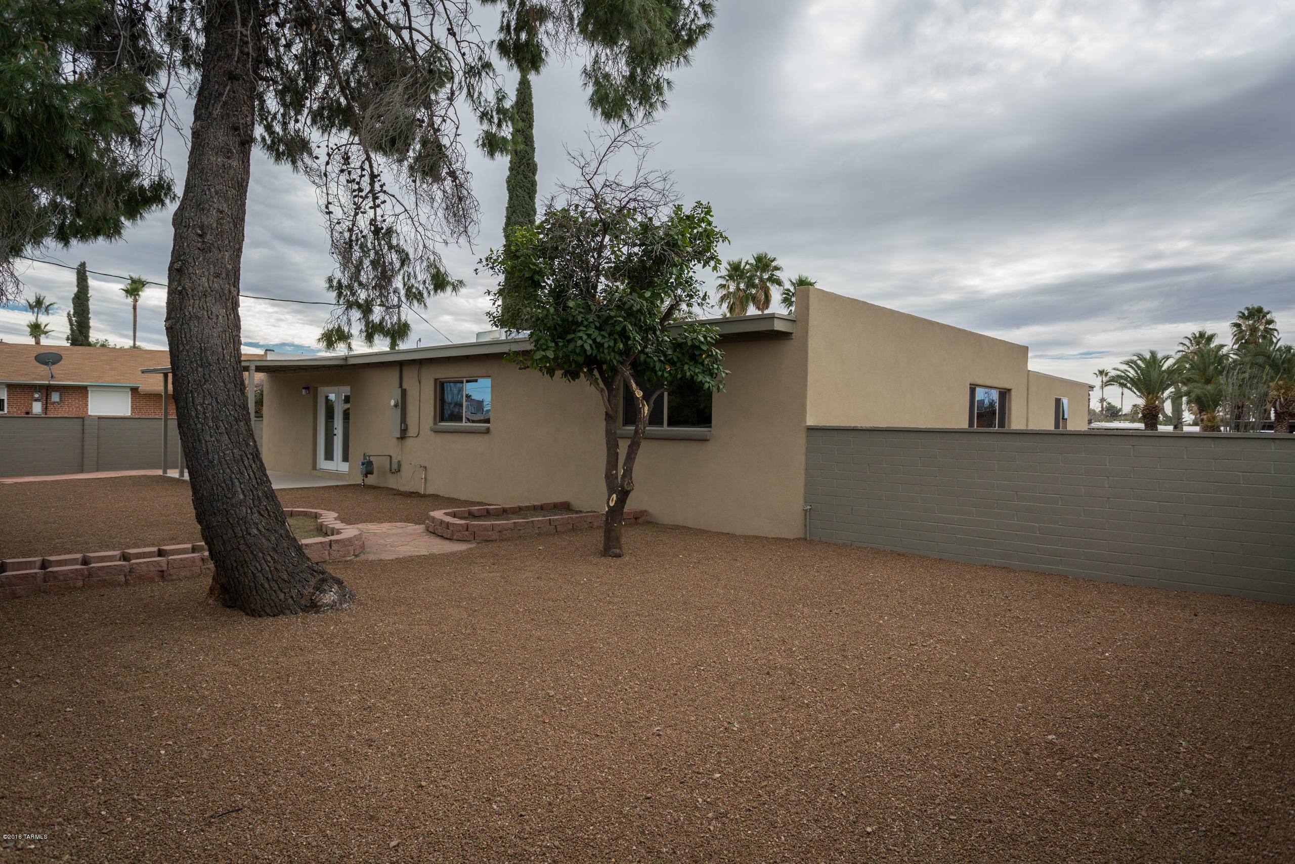 Vista Del Sierras East (1-83) - Residential