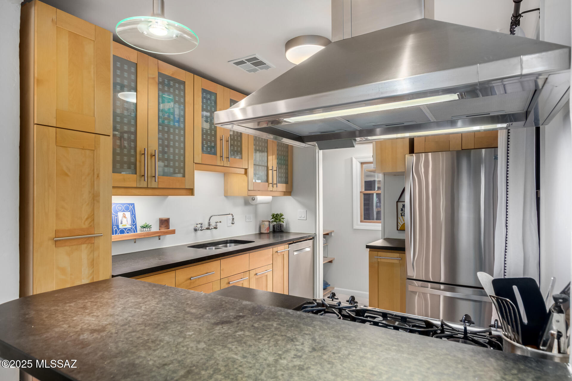 Blenman Annex - Residential