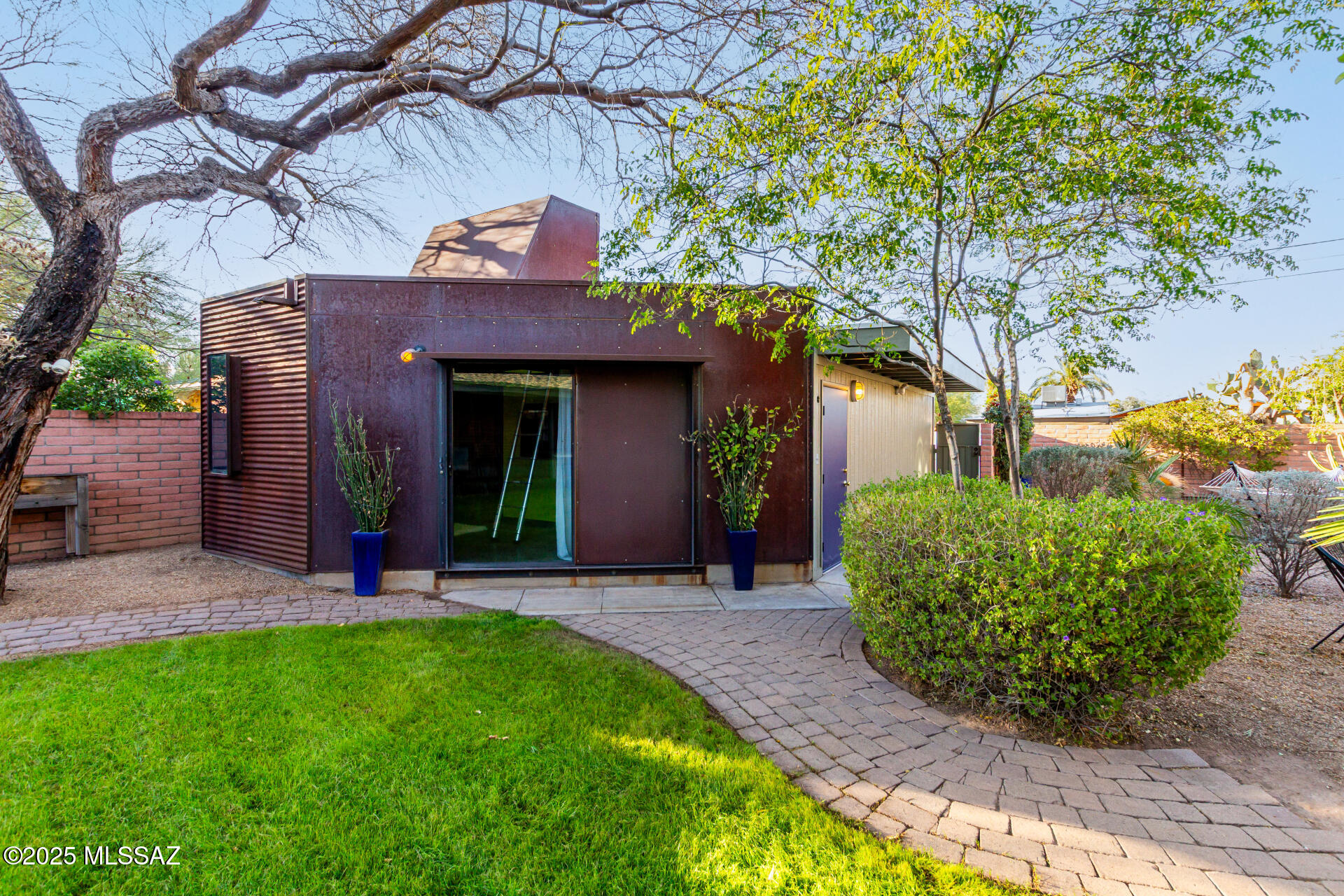 Blenman Annex - Residential
