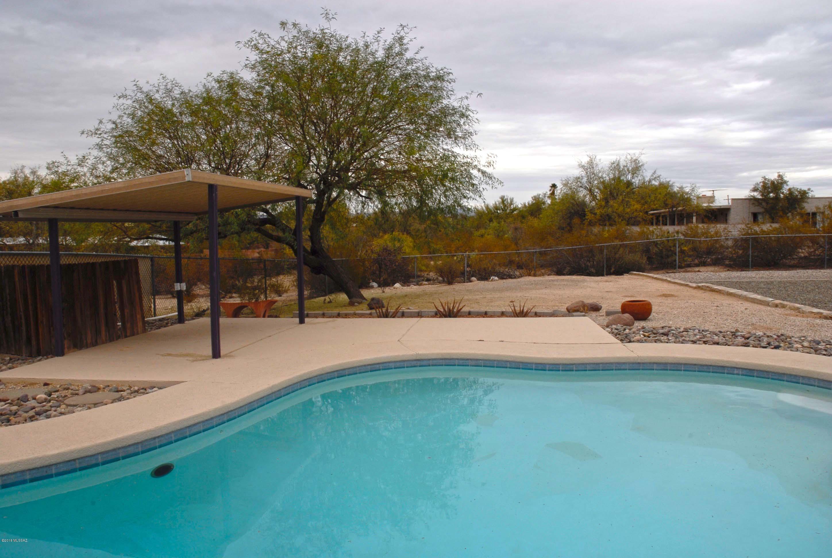 Casas Adobes Addition - Residential
