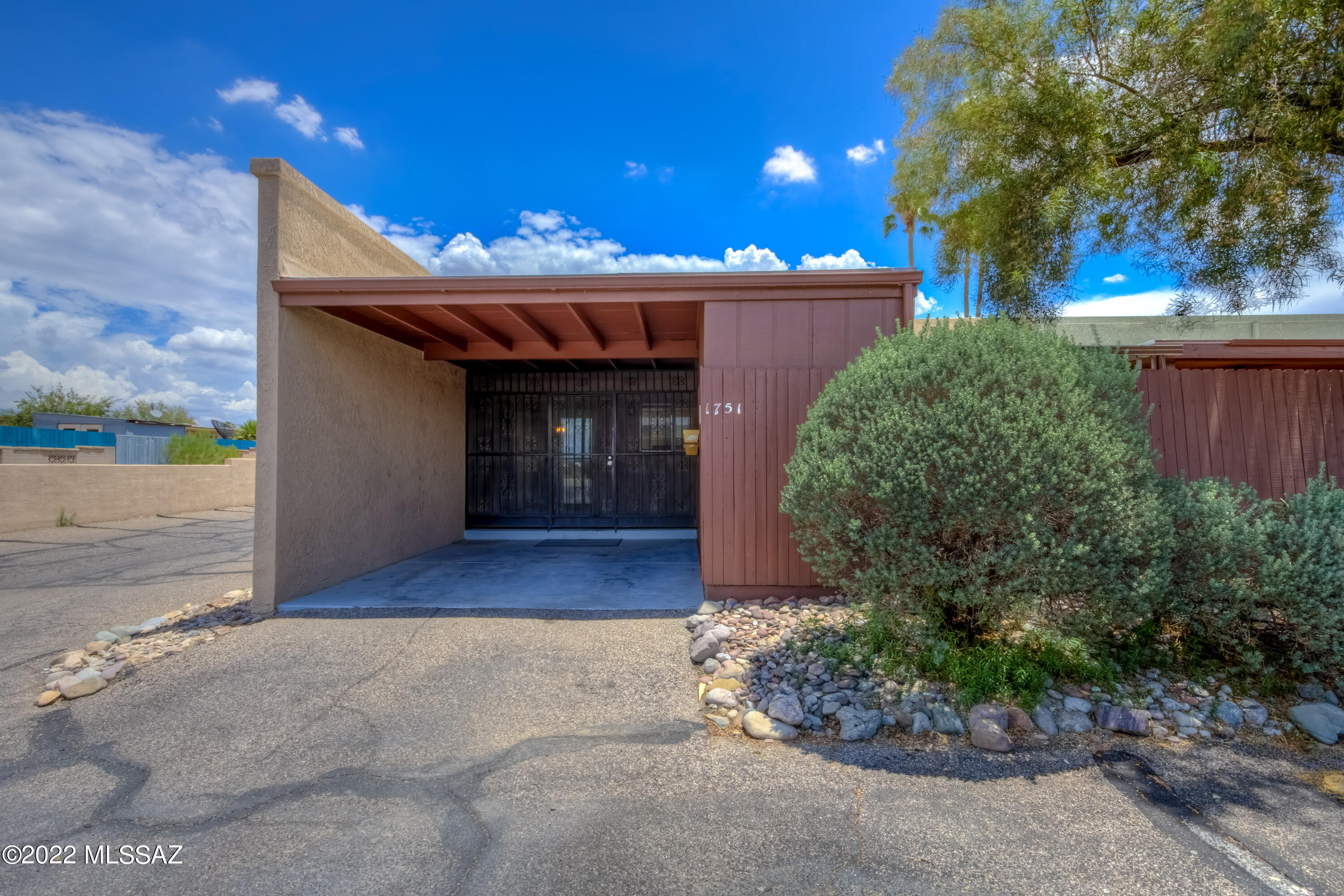 Spanish Meadows Twnhss (1-105) - Residential