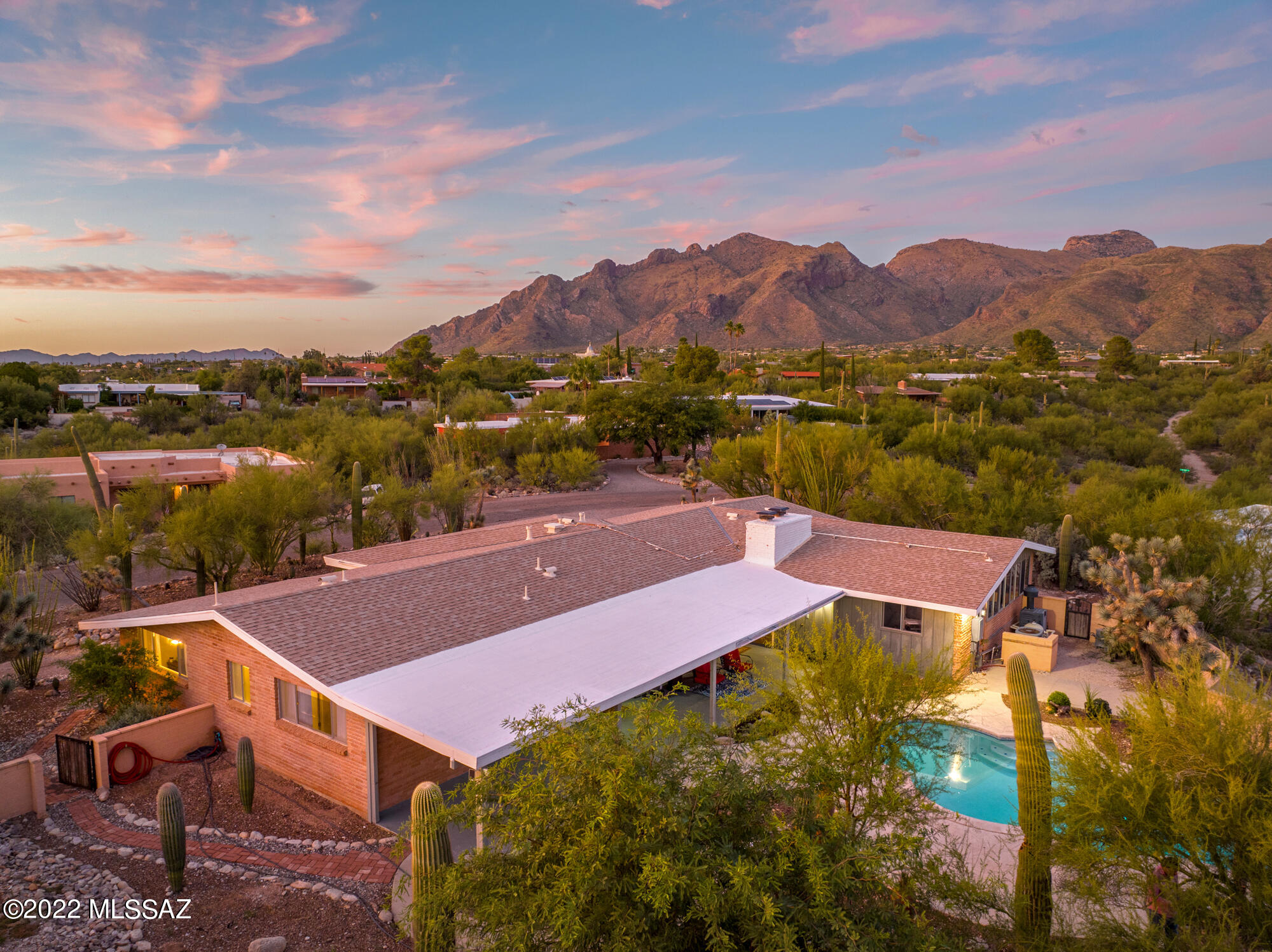 Santa Catalina Estates NO. 4 (1-180) - Residential