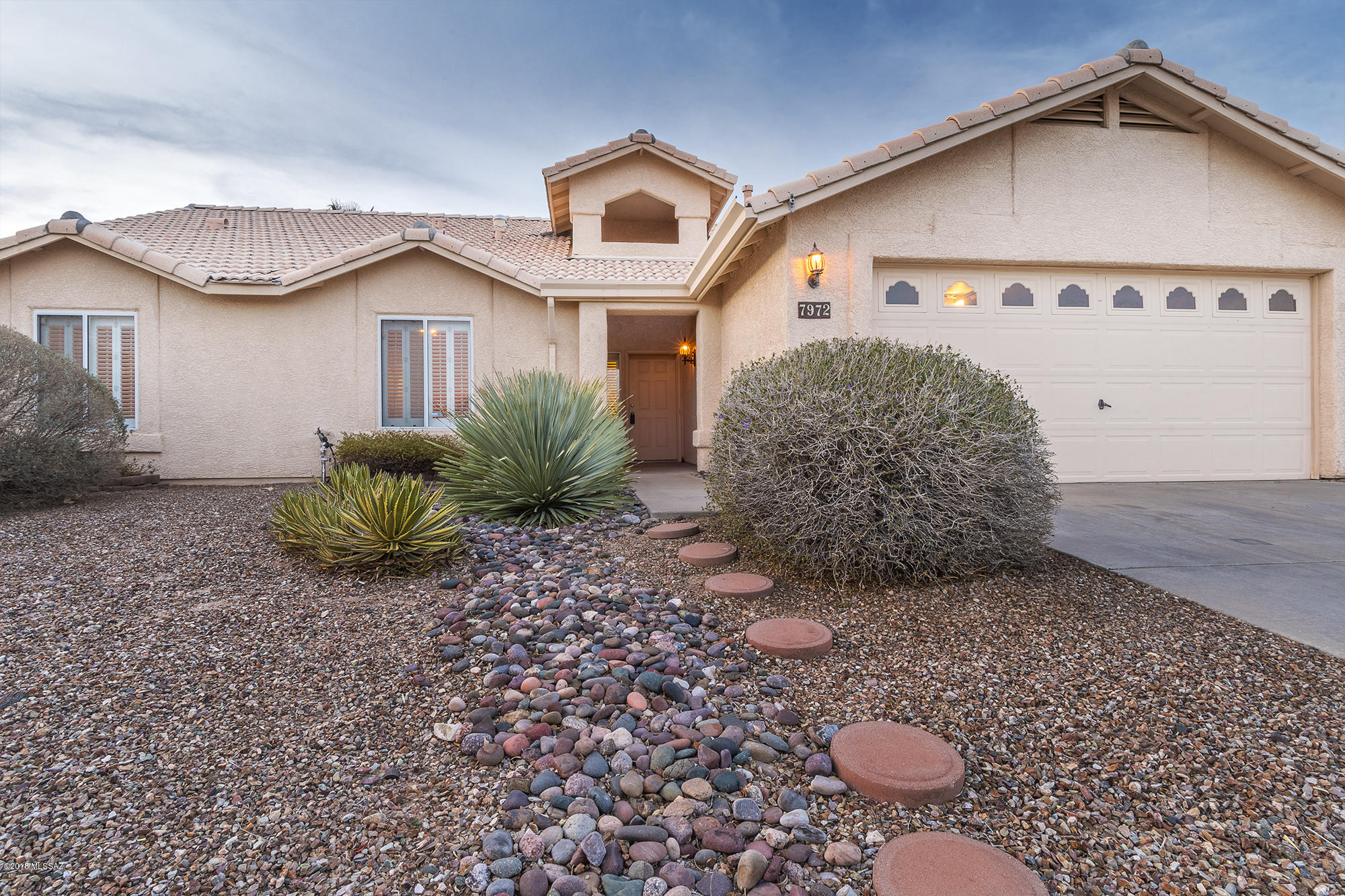Vail School District and No HOA! Located on a large lot in Rita Ranch this 4 bedroom 2 bathroom home with pool is ready for the new owner! Great layout with multiple living areas, oversized 2 car garage, fireplace, and Laundry room. Other great features include granite counters, plantation shutters, stainless steel appliances, large covered porch and large yard.