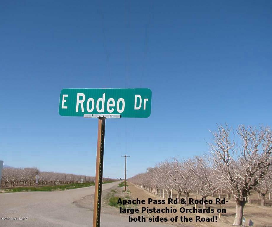 Approx. 250 acres in prime growing area.  Surrounded by Pecan and Pistachios.  Parcel is fairly level and easy to clear.  Power to the land.  Legal and Physical access do not match.  Priced to sell at only $1,000 per acre.
