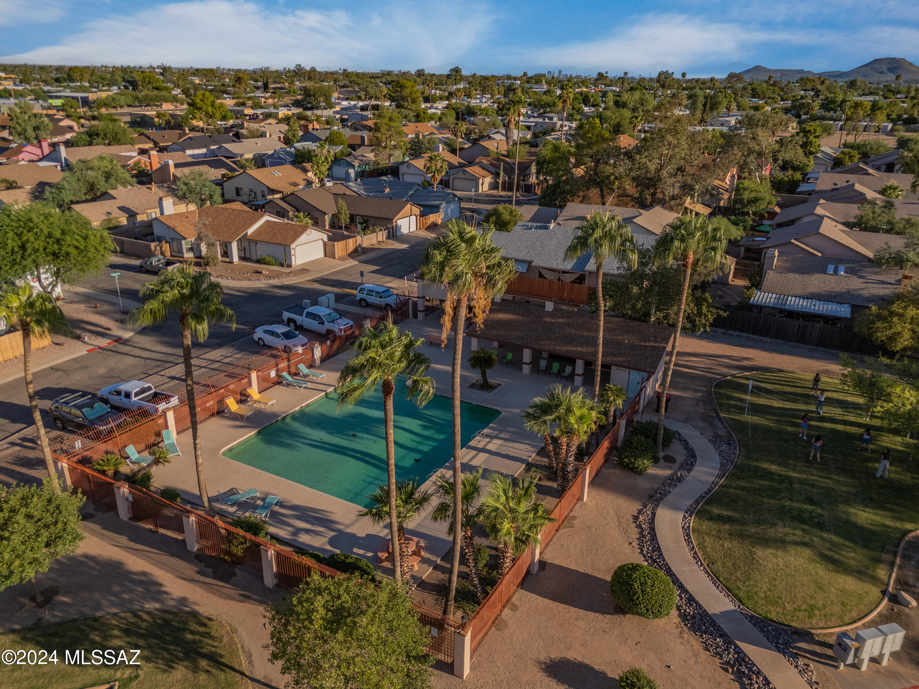 Edgebrooke Village II (170-340) - Residential