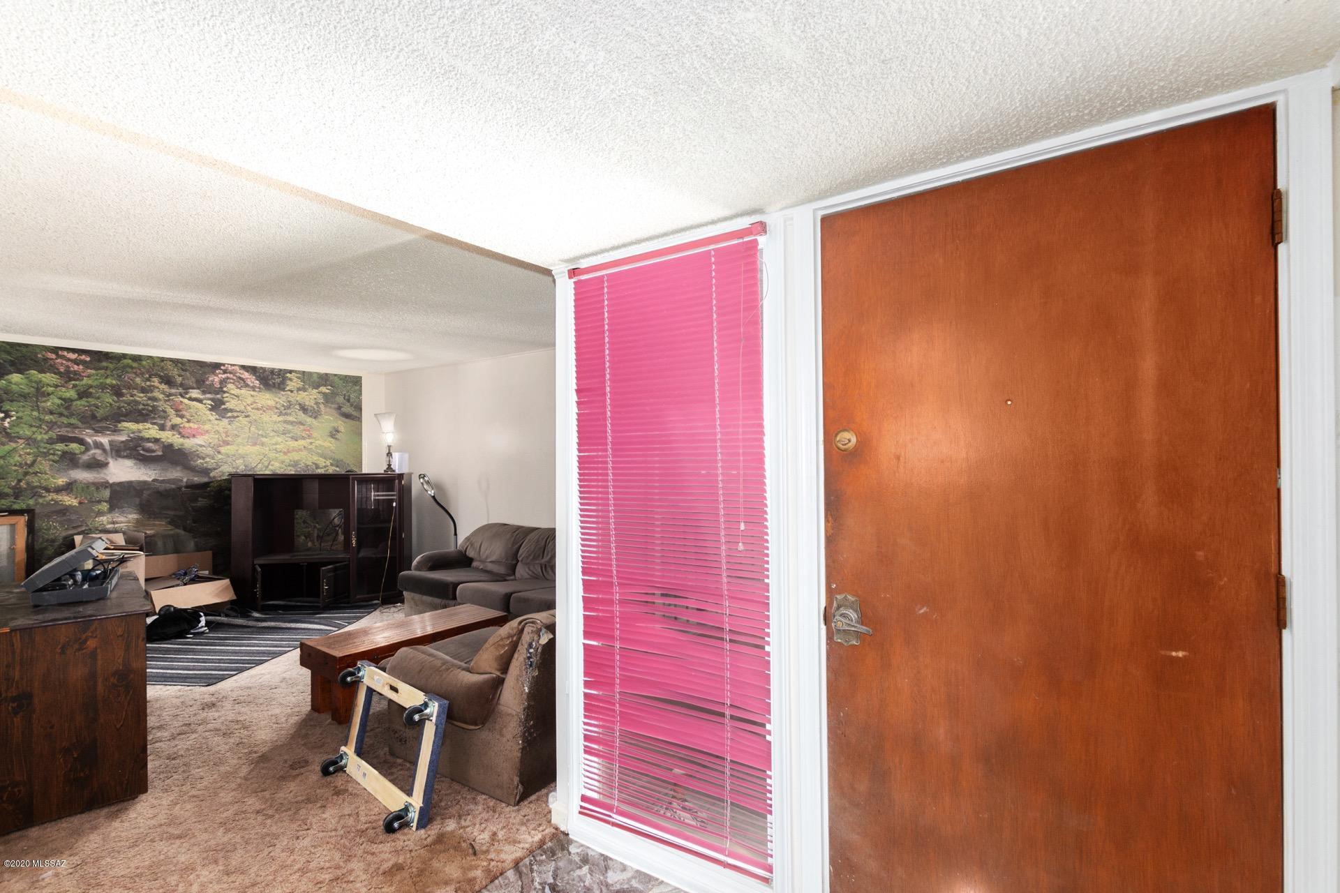 Casas Adobes Estates (541-618) - Residential