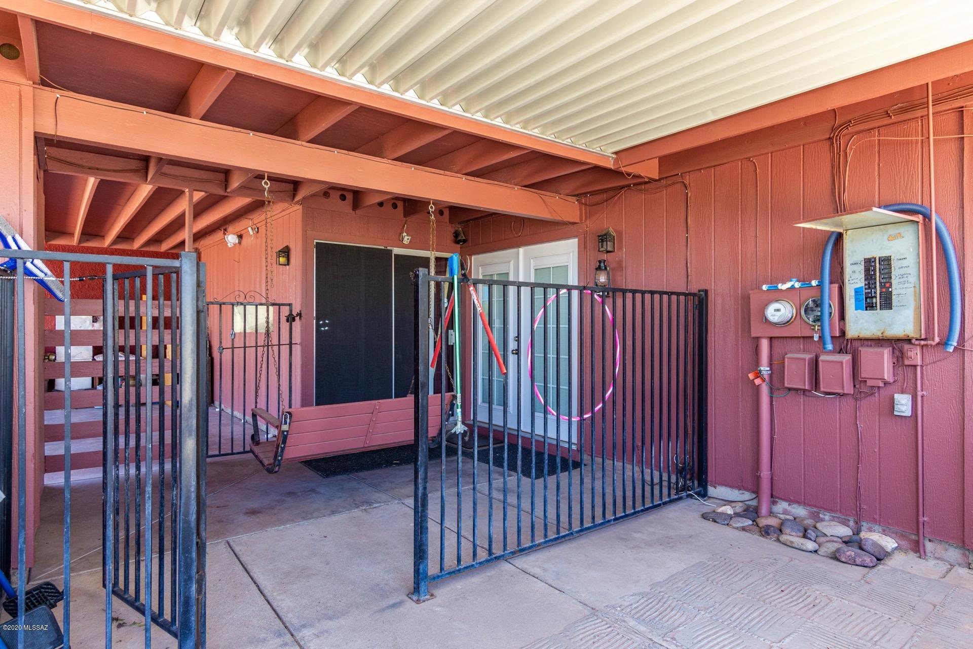 Casas Adobes Estates (541-618) - Residential