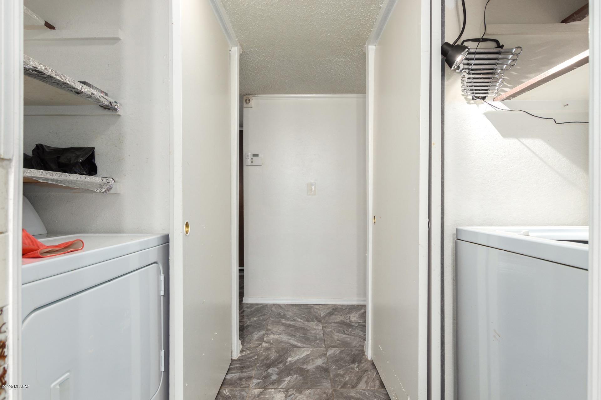 Casas Adobes Estates (541-618) - Residential