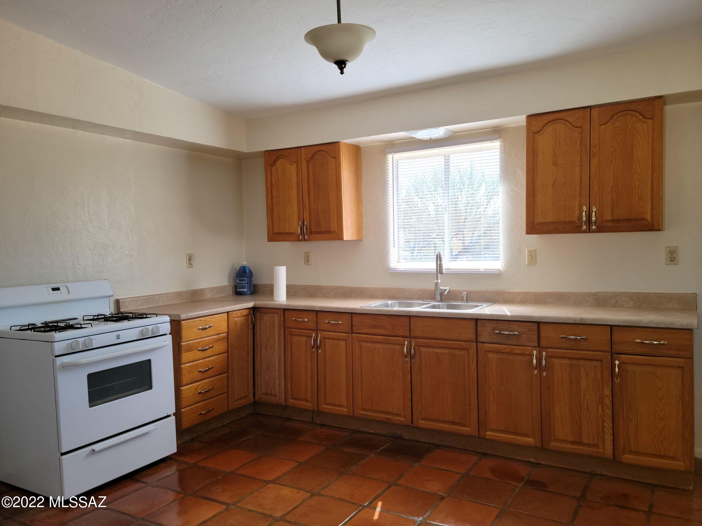 Unsubdivided - Residential Lease