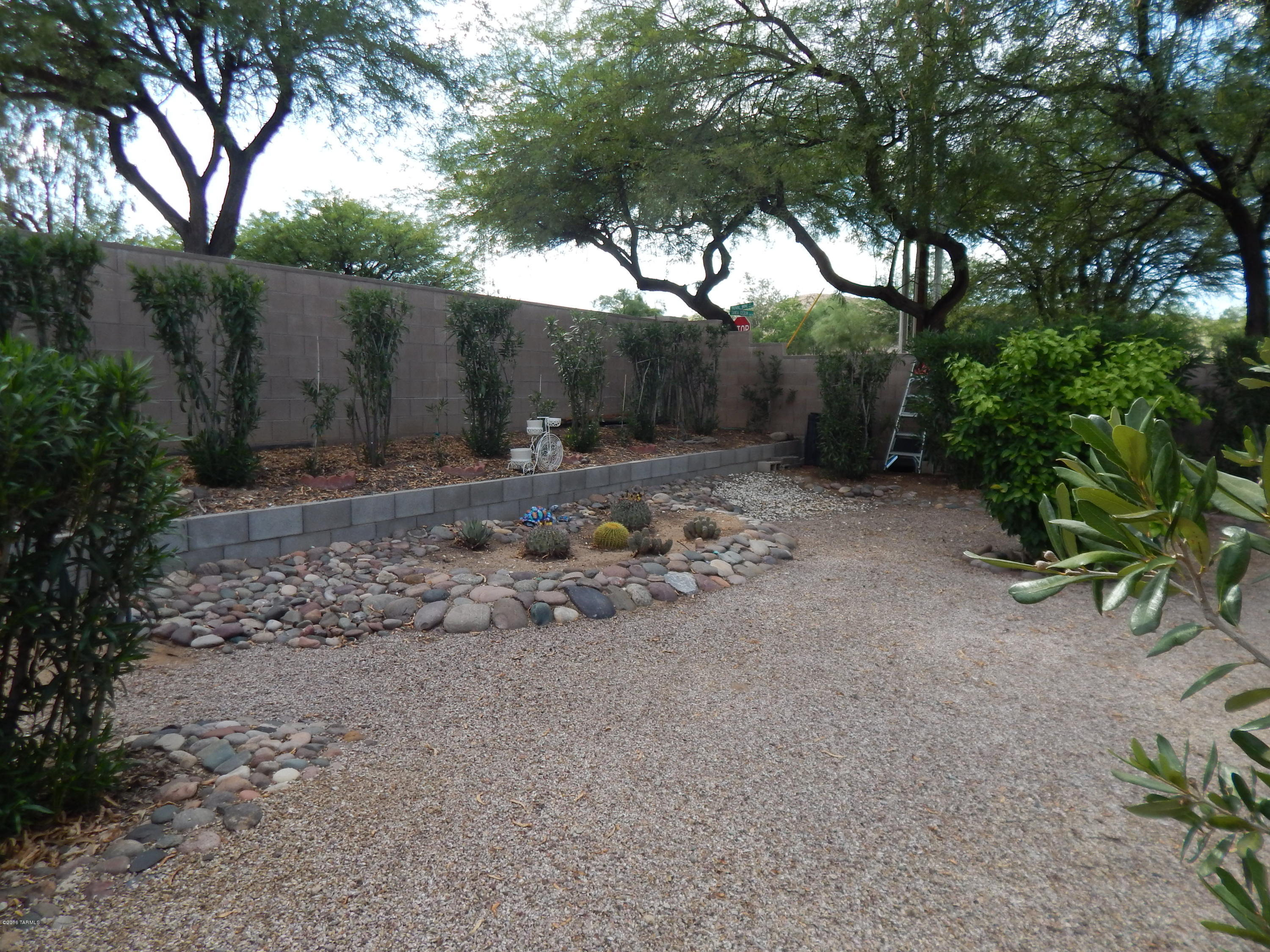 Colonia De Los Alamos - Desert Creek - Residential