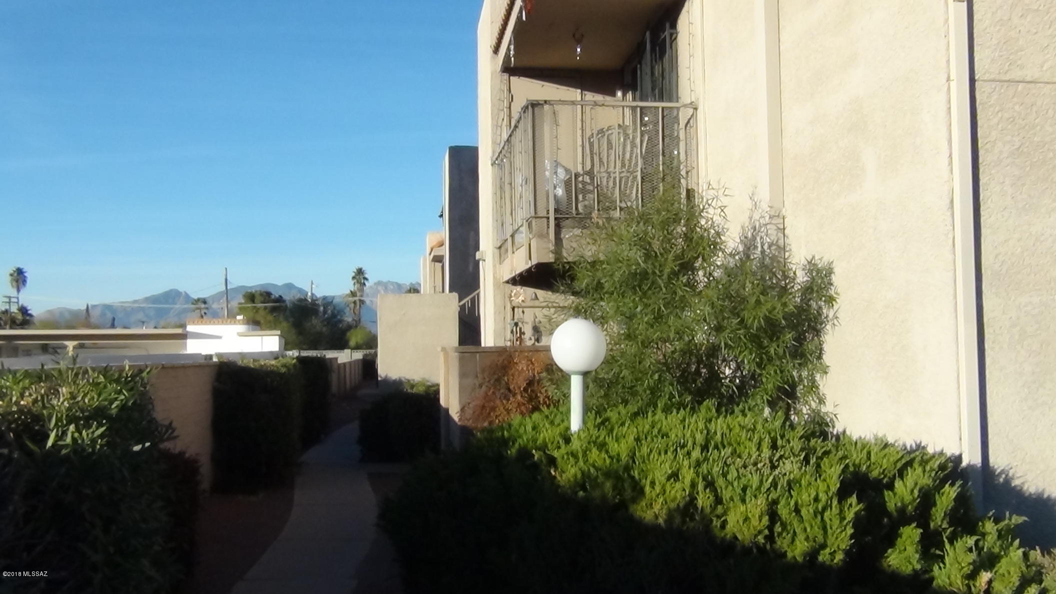 Golf Links East Condos (1-48) - Residential