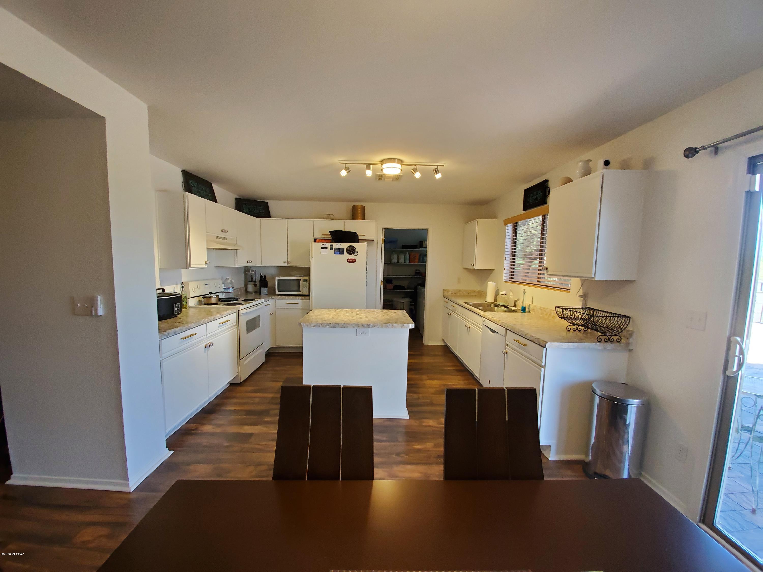 Fairway Groves (420-460) - Residential
