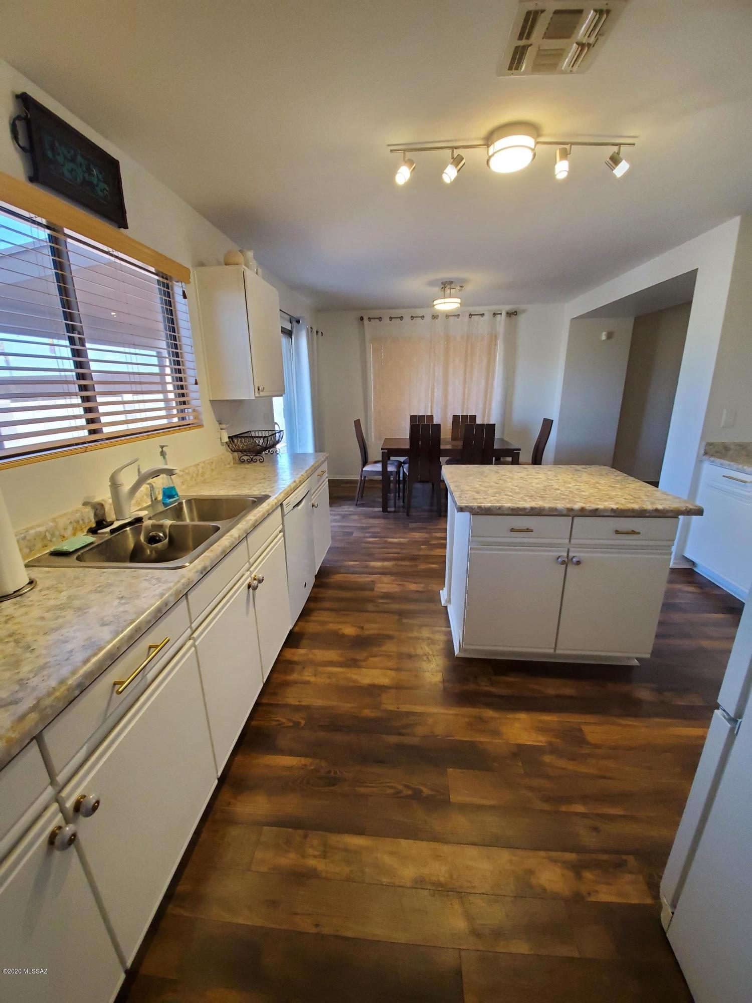 Fairway Groves (420-460) - Residential