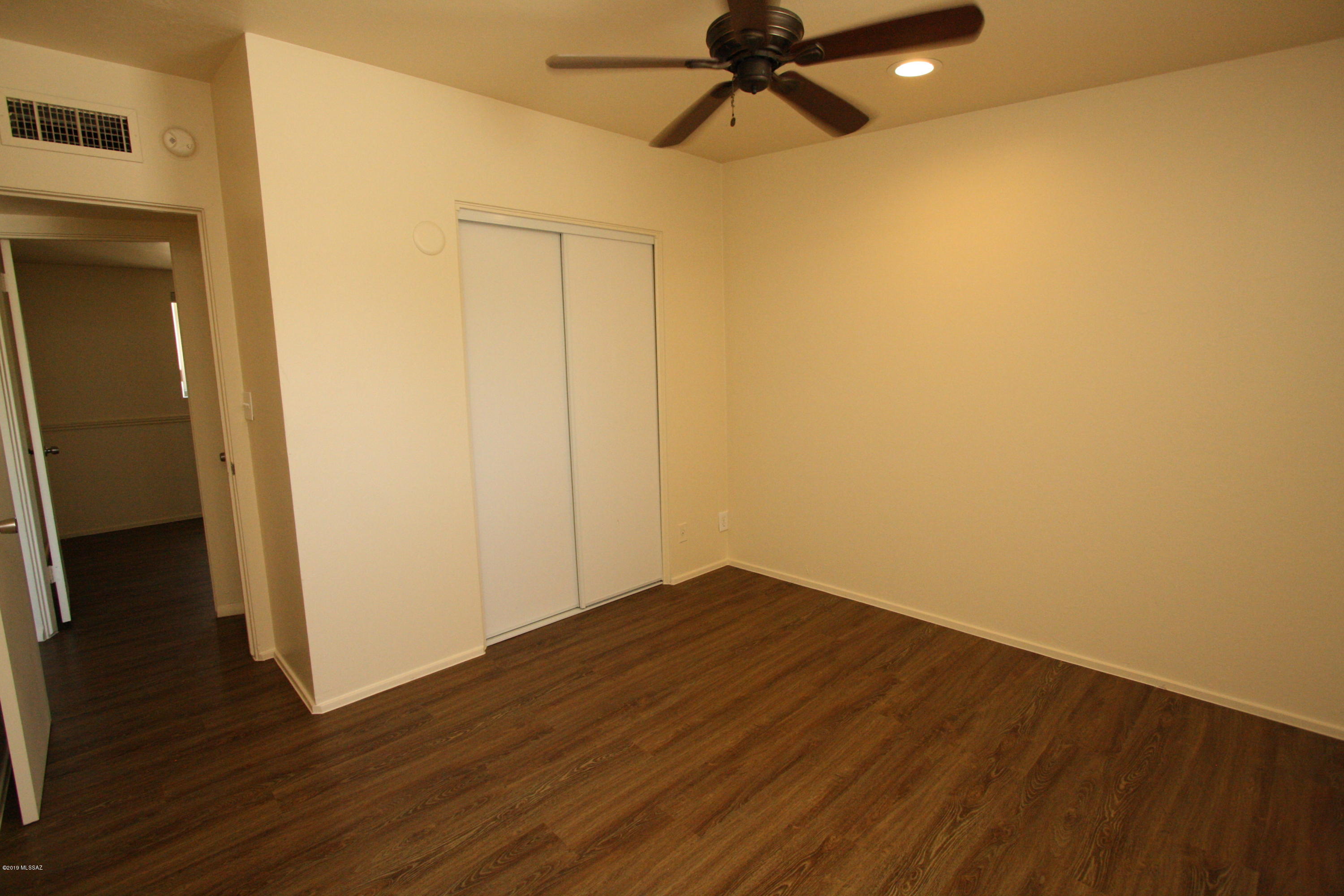 Cottonwood Manor - Residential Lease