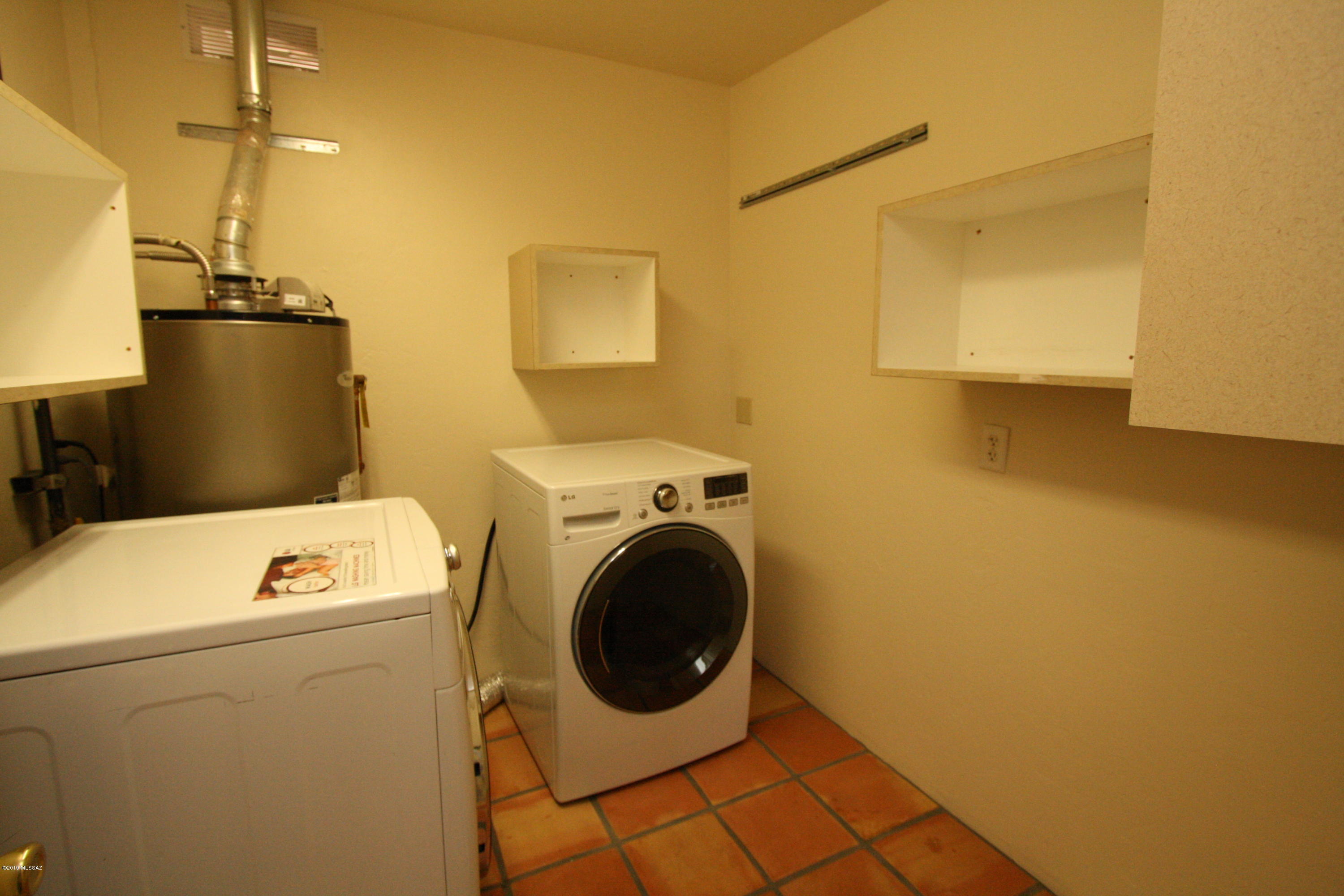 Cottonwood Manor - Residential Lease
