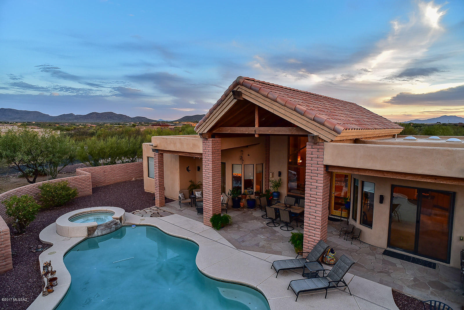 Coyote Creek (1-395) - Residential