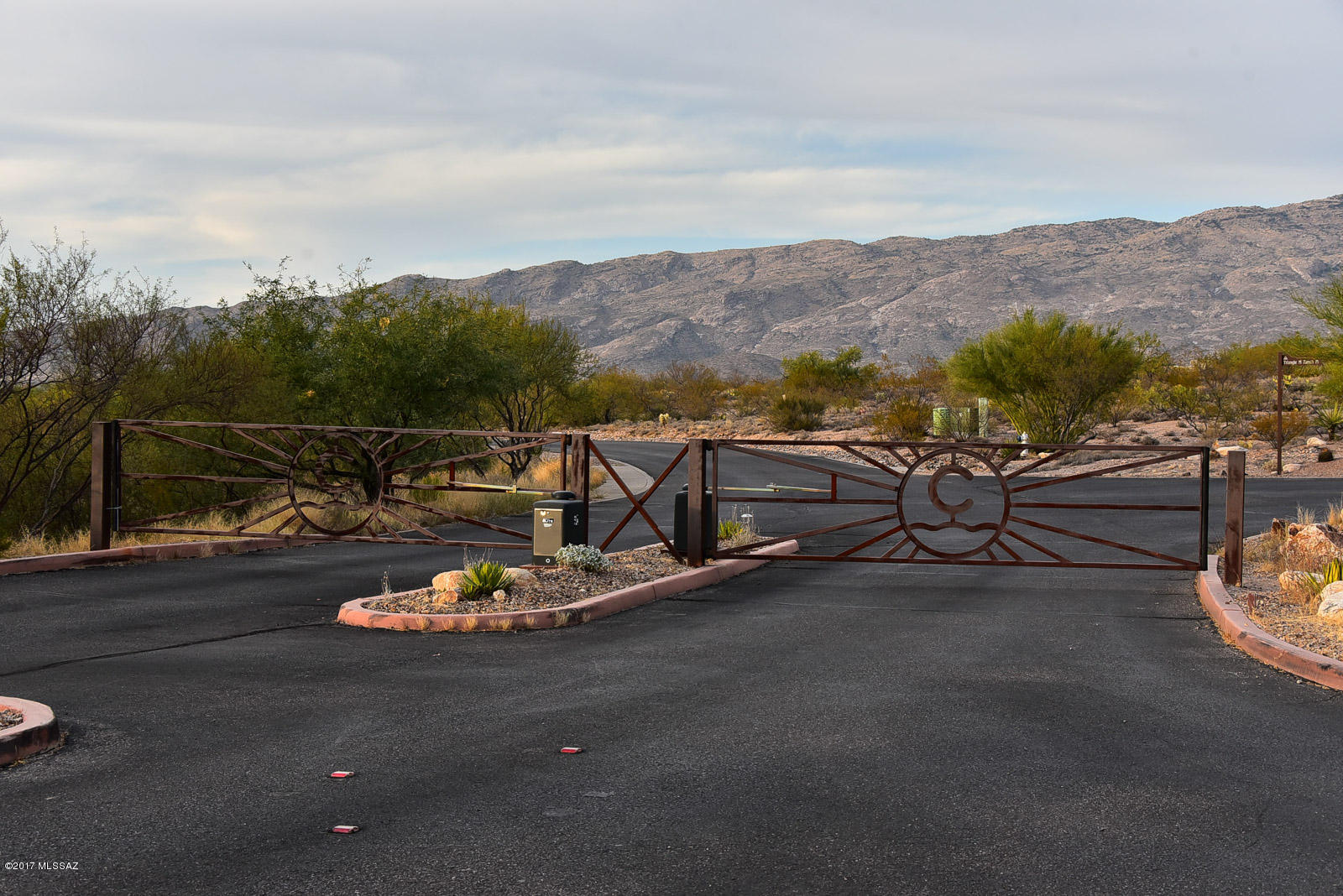 Coyote Creek (1-395) - Residential