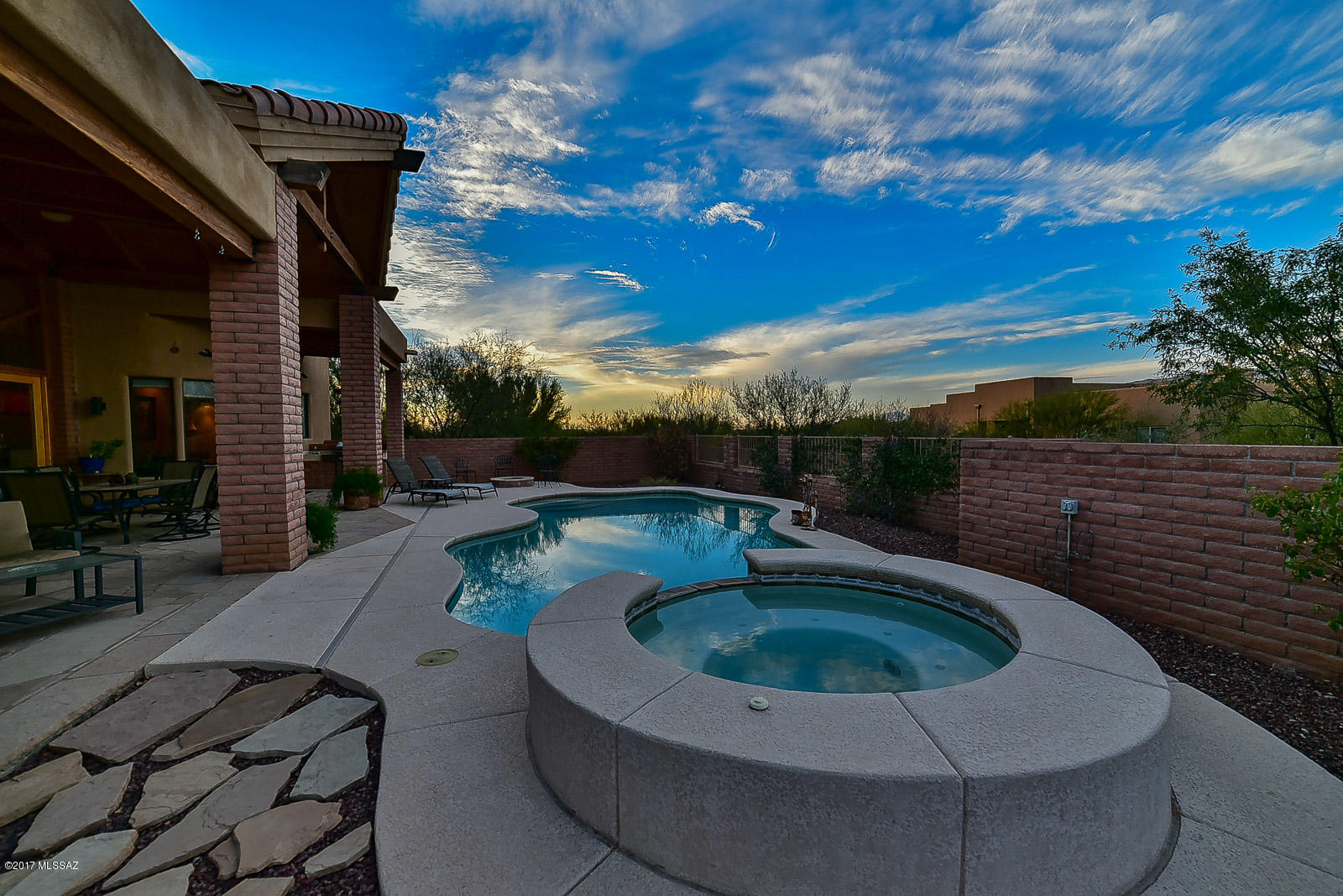 Coyote Creek (1-395) - Residential