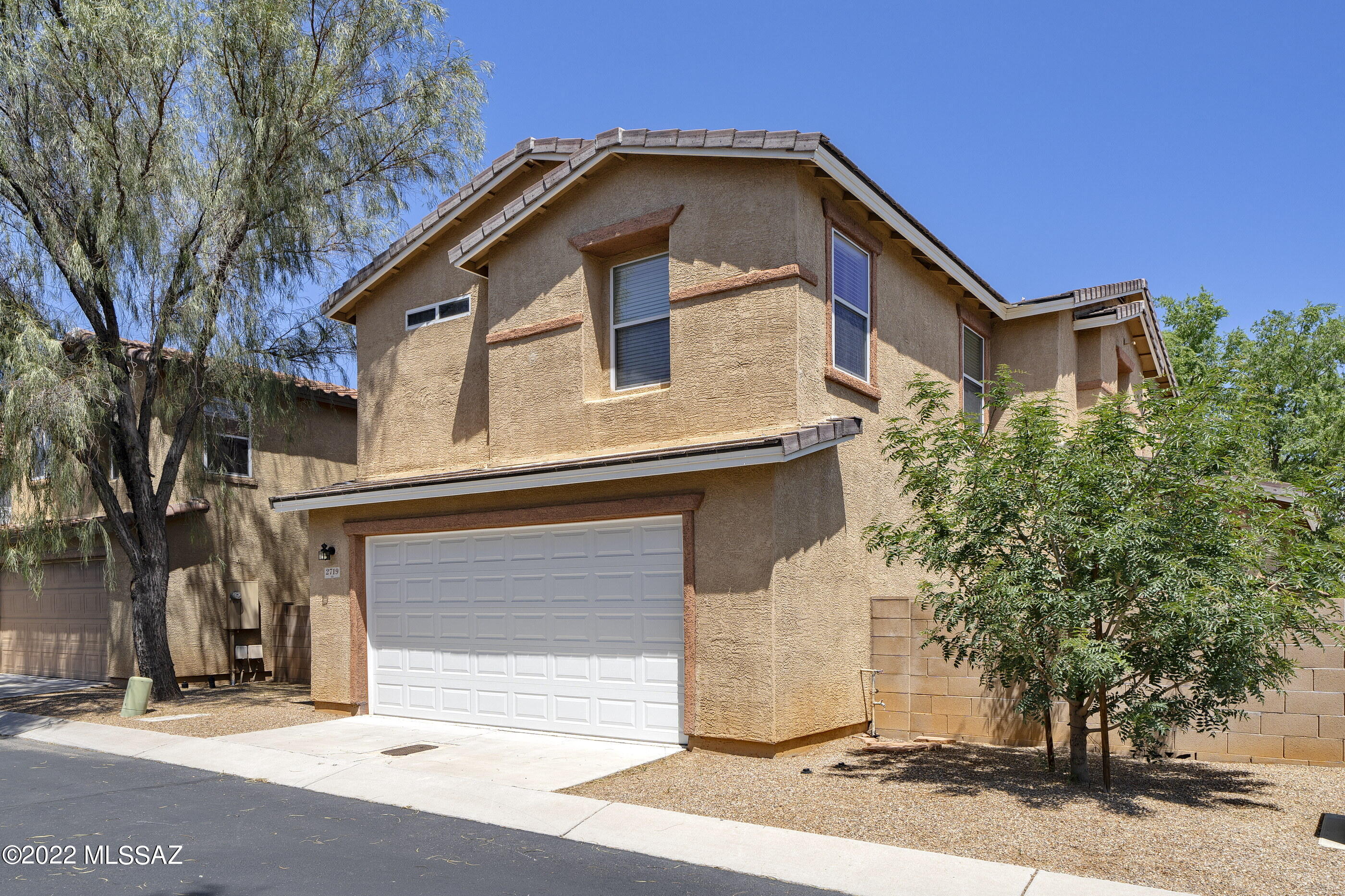 Catalina Vistas - Residential