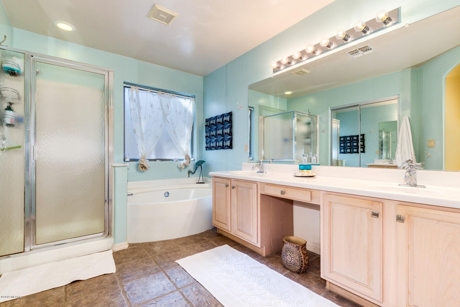 Sabino Mountain (1-290) - Residential