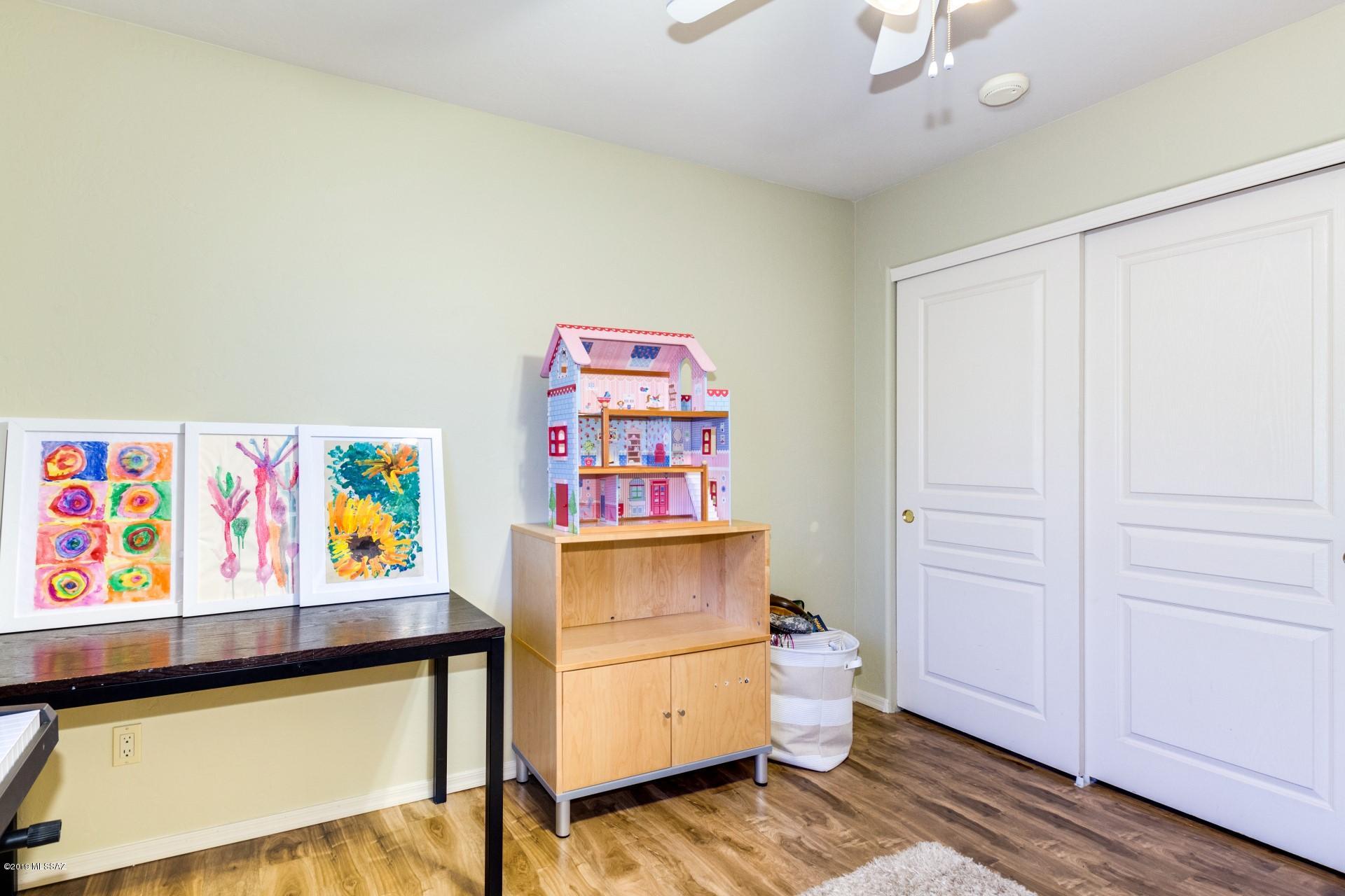Sabino Mountain (1-290) - Residential