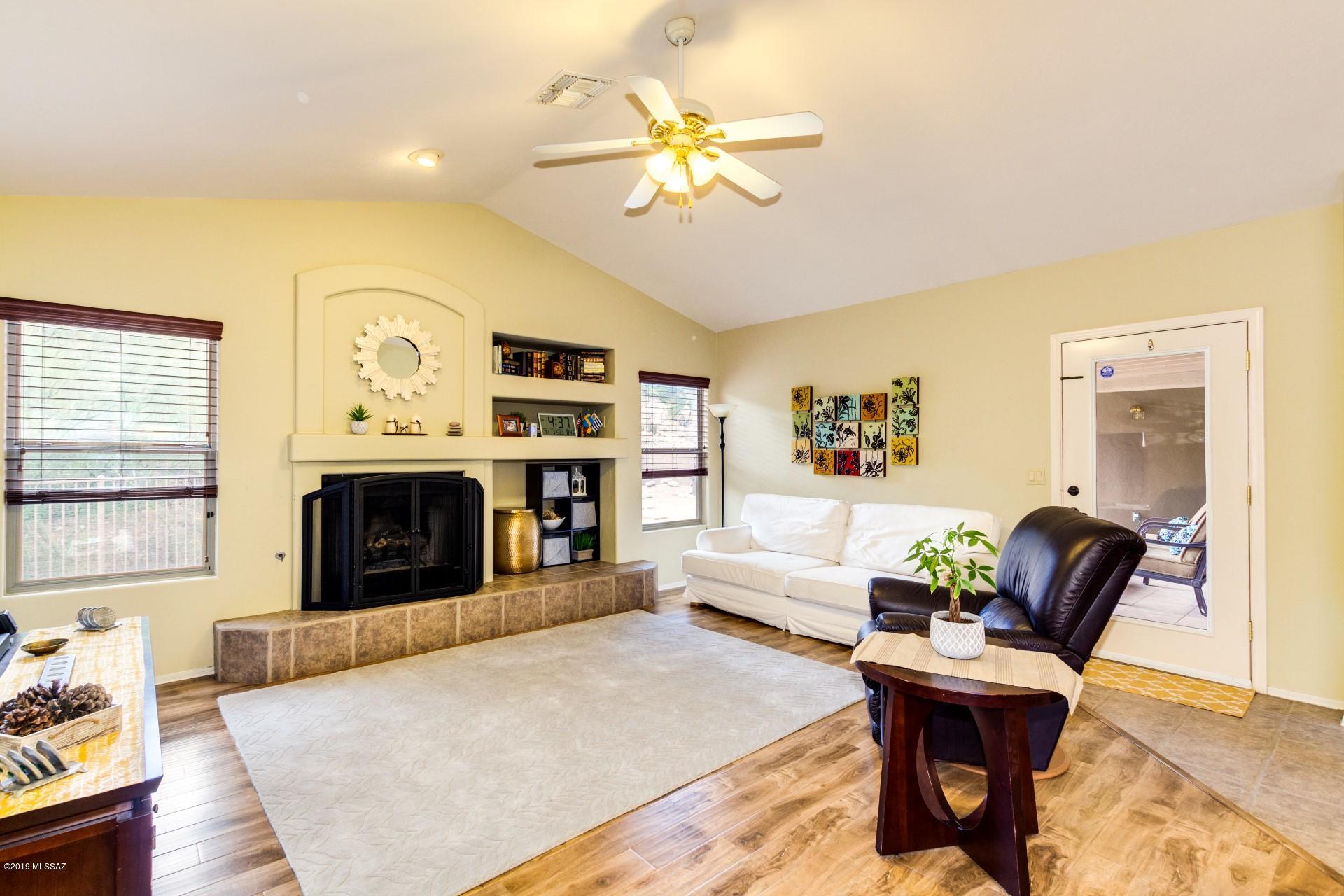 Sabino Mountain (1-290) - Residential