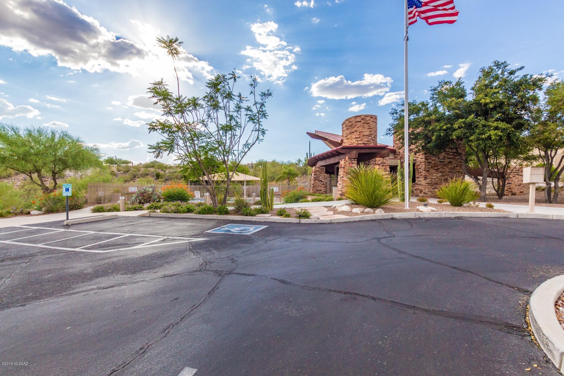 Sabino Mountain (1-290) - Residential