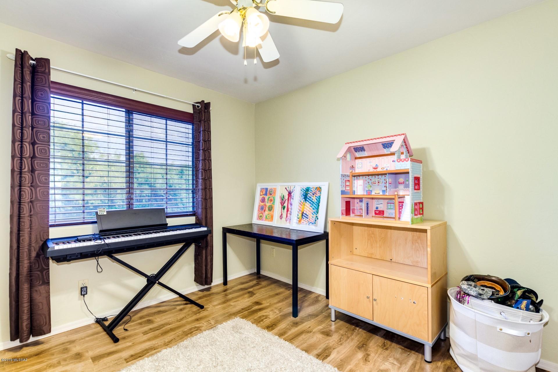 Sabino Mountain (1-290) - Residential