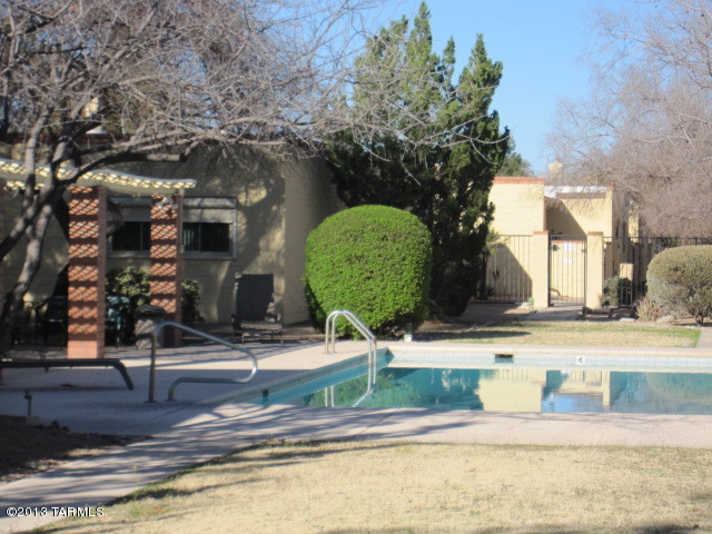 Woodland Villas Condos - Residential Lease