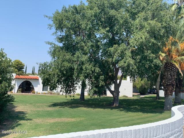 Las Lomitas (1) - Residential