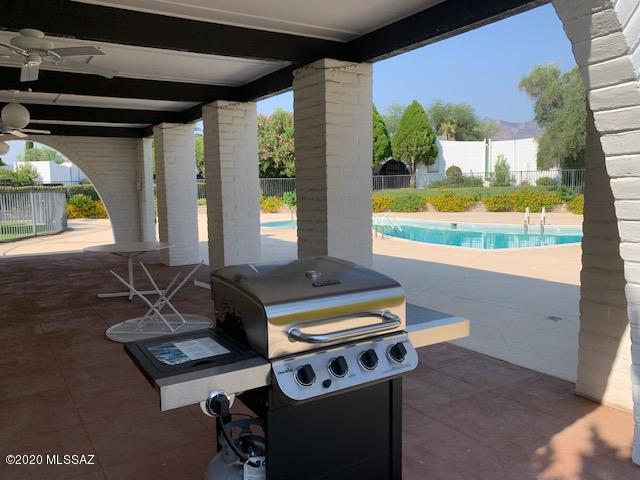 Las Lomitas (1) - Residential