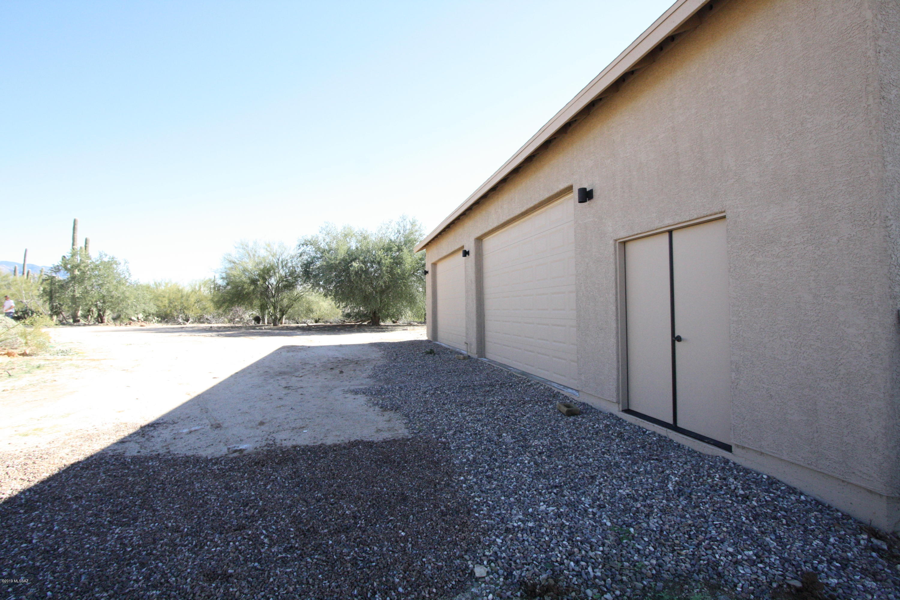 Unsubdivided - Residential Lease