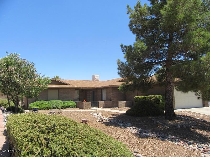 Original owner, well maintained and updated! Granite countertops, new flooring throughout, CPVC plumbing (poly removed). Wonderful Arizona room with 10x12 workshop. Oversized lot almost quarter of an acre with 10x12 tuff shed.
Built in barbecue in very private backyard. Split floorplan, move in ready! 2 car garage with storage room.
Block construction.  Best location ever! Current camera security system in place and can be assumed.