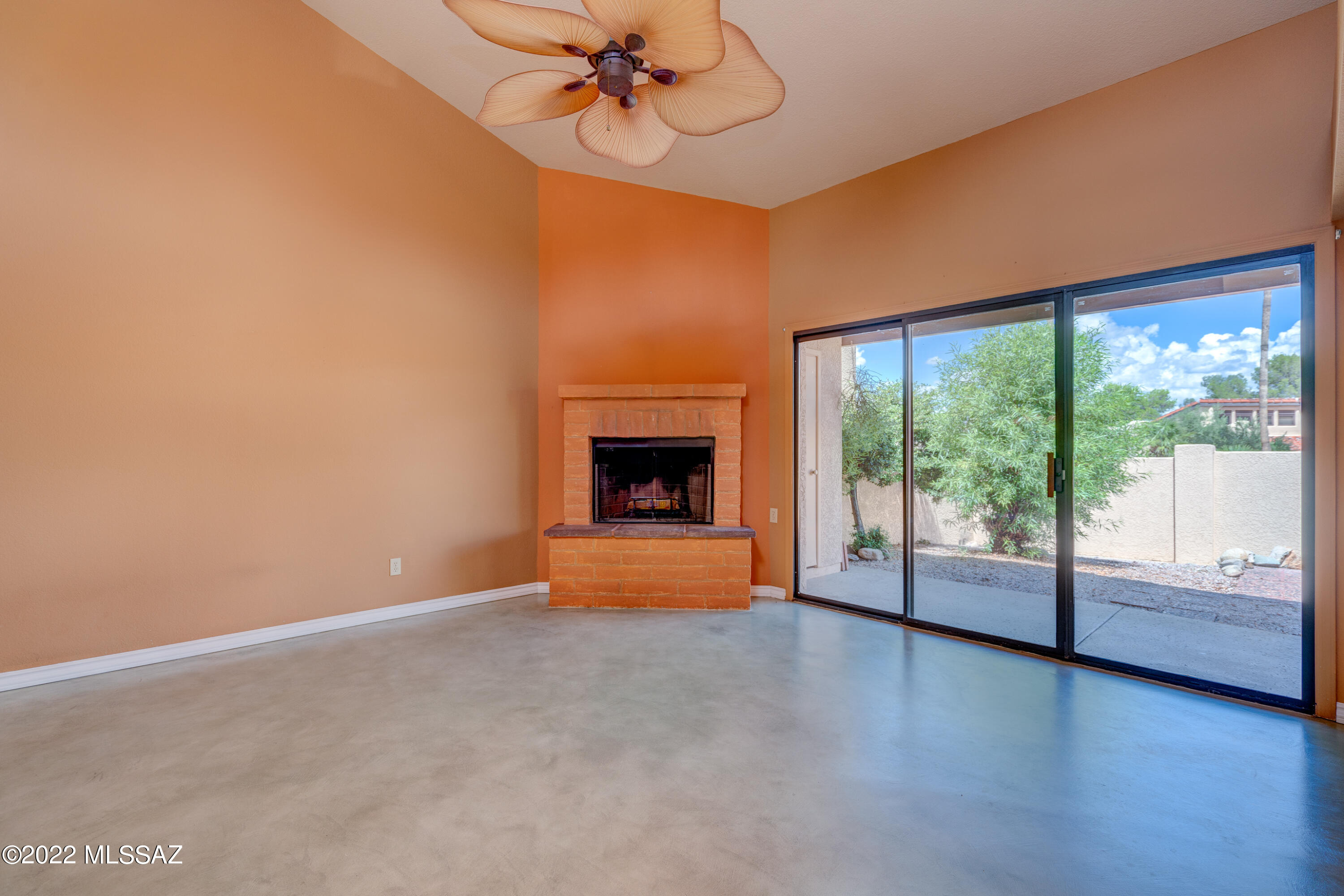 Valle Del Oro Townhomes (1-90) - Residential