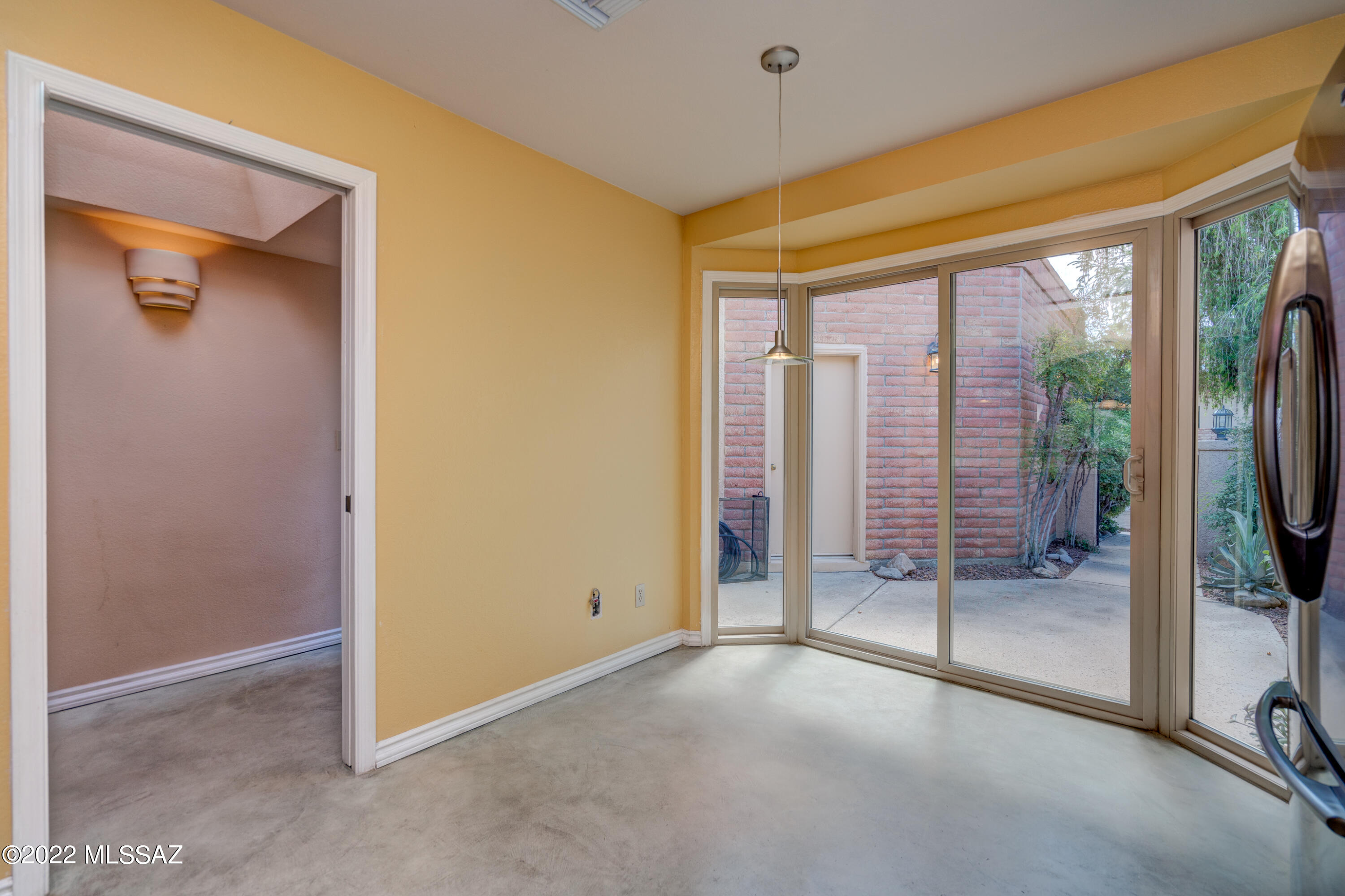 Valle Del Oro Townhomes (1-90) - Residential