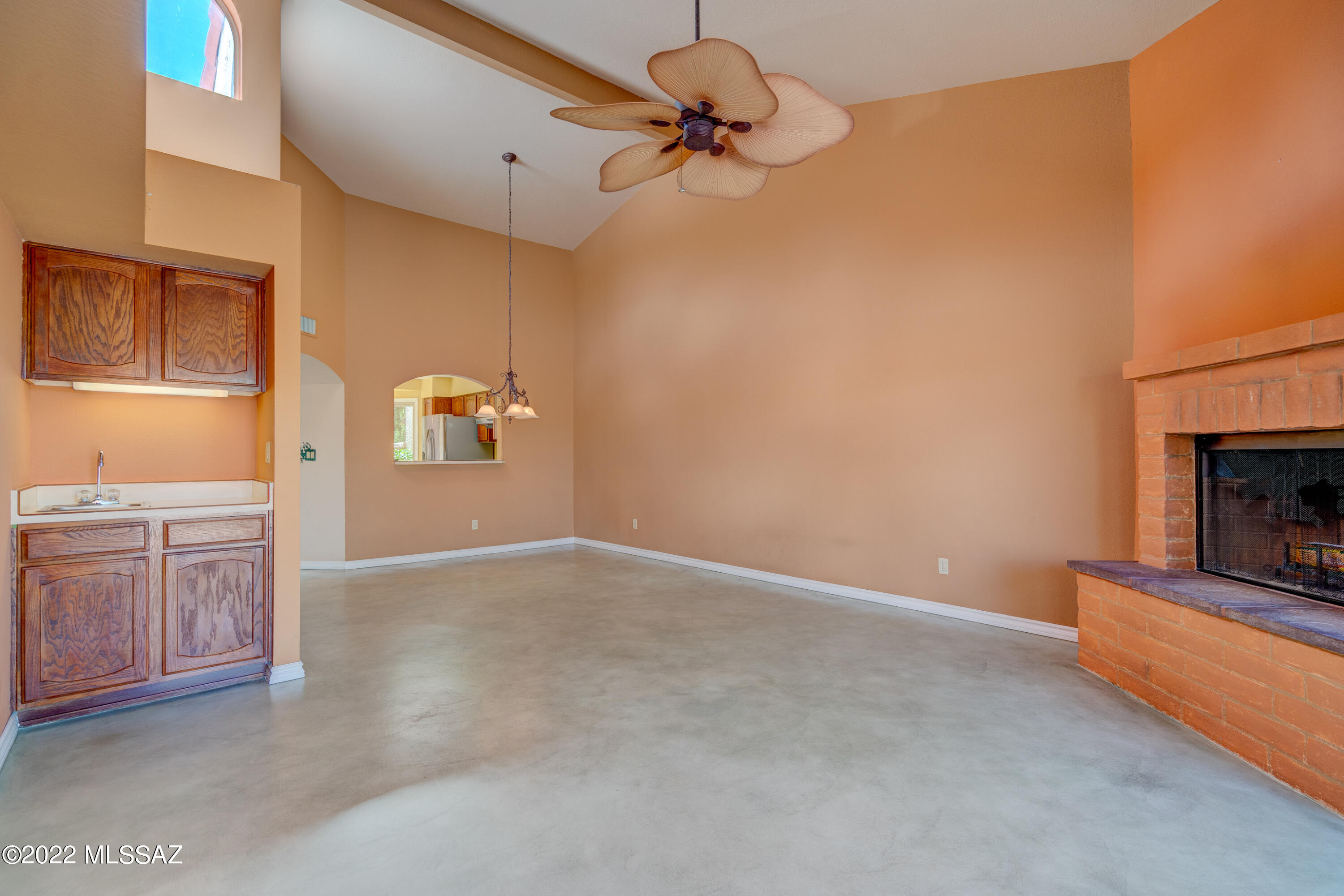 Valle Del Oro Townhomes (1-90) - Residential