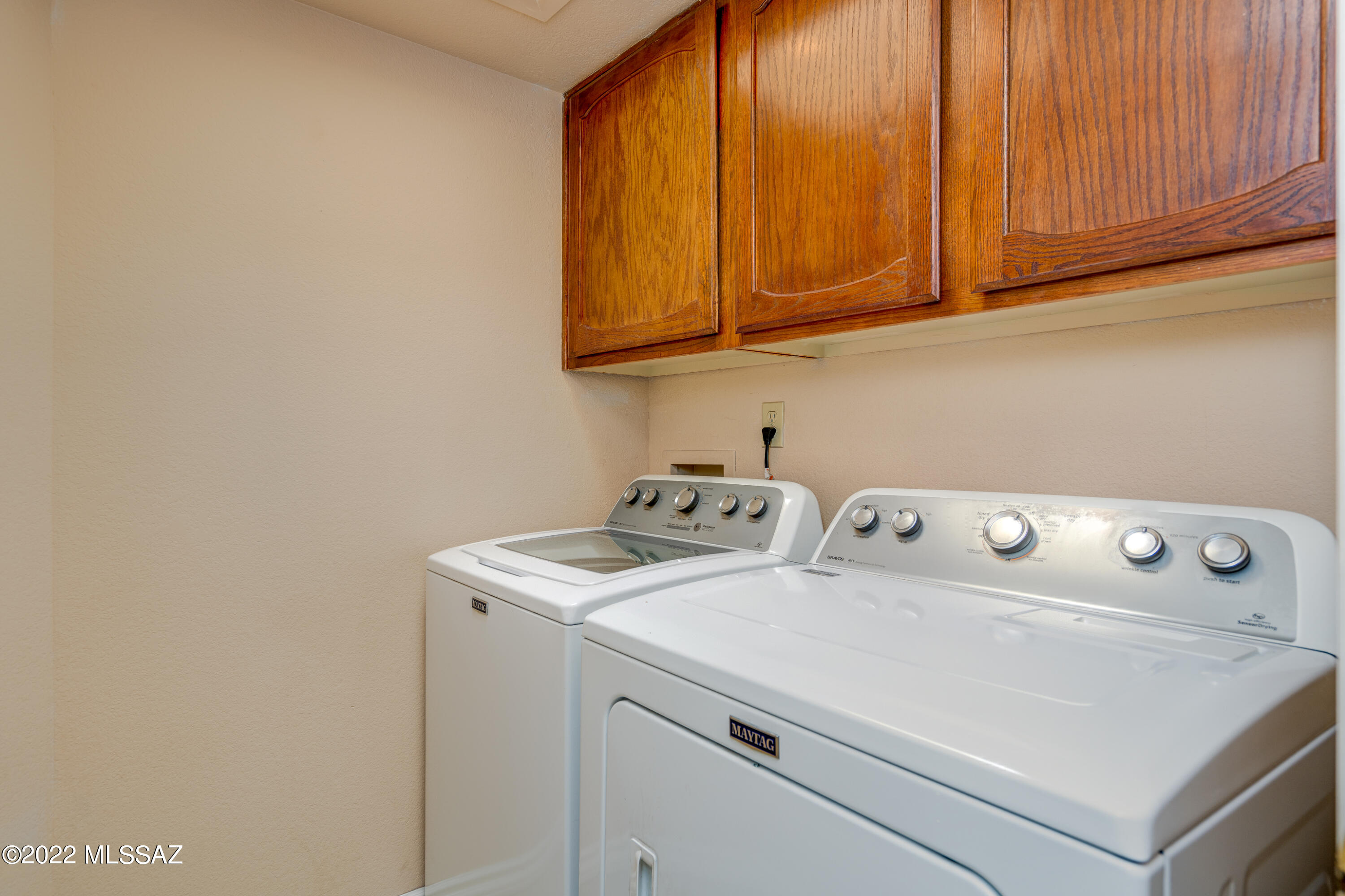 Valle Del Oro Townhomes (1-90) - Residential